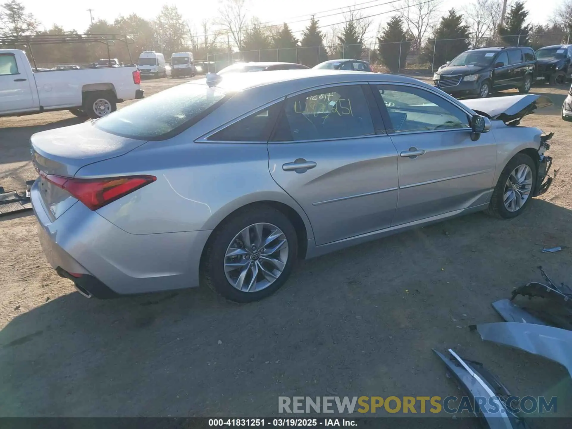 4 fotografías del automóvil dañado 4T1AZ1FBXNU085305 TOYOTA AVALON 2022