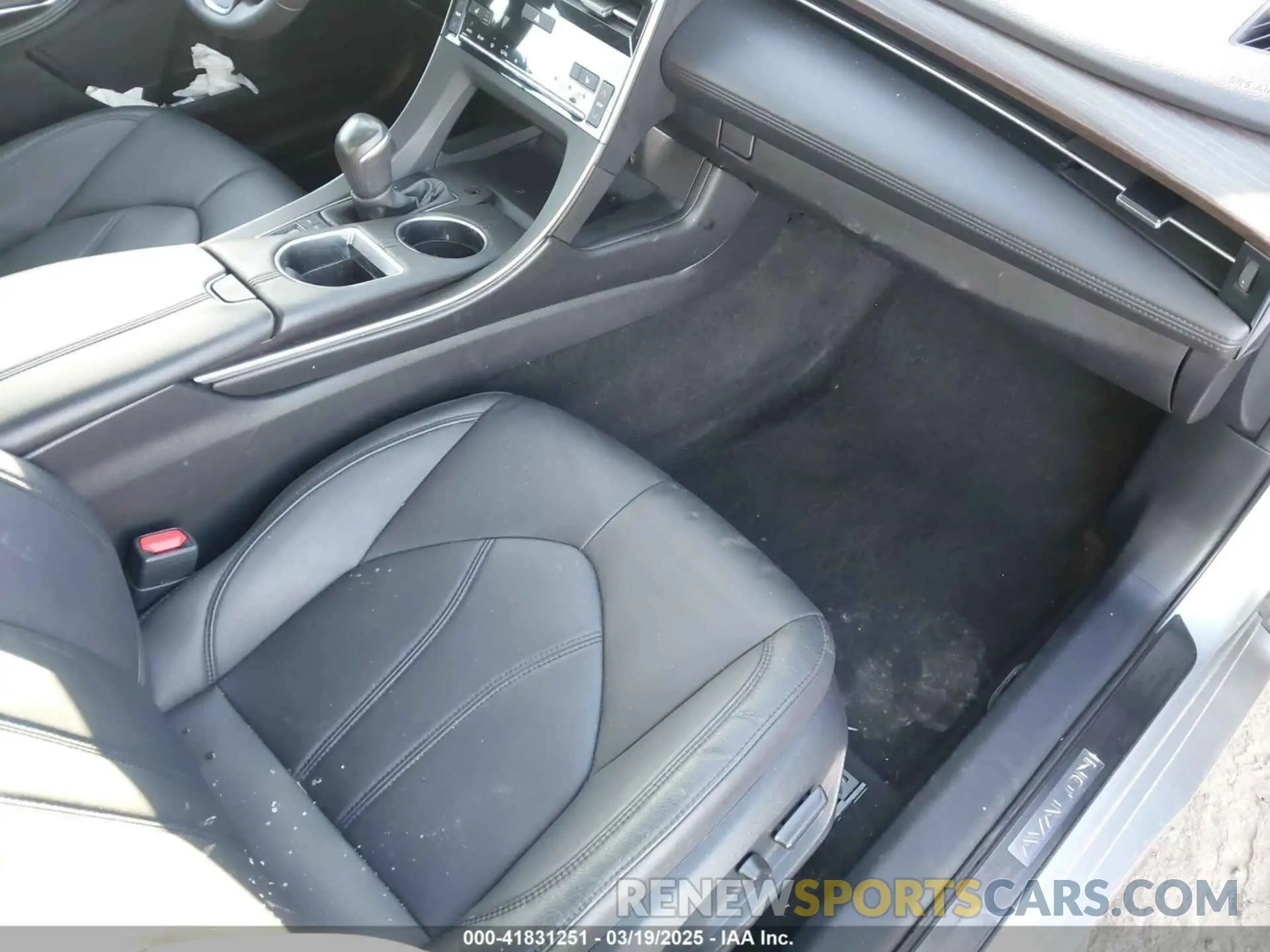 5 fotografías del automóvil dañado 4T1AZ1FBXNU085305 TOYOTA AVALON 2022