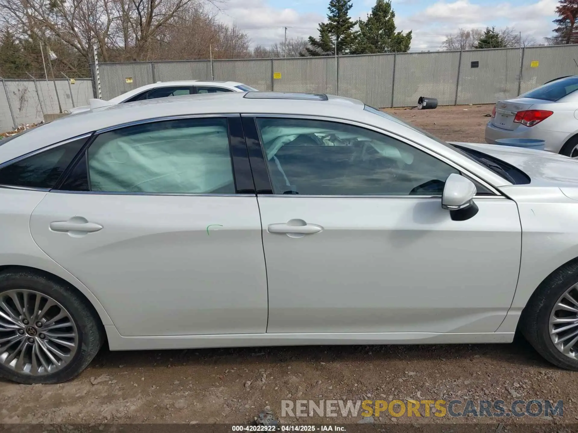 13 fotografías del automóvil dañado 4T1DA1AB1NU013114 TOYOTA AVALON 2022