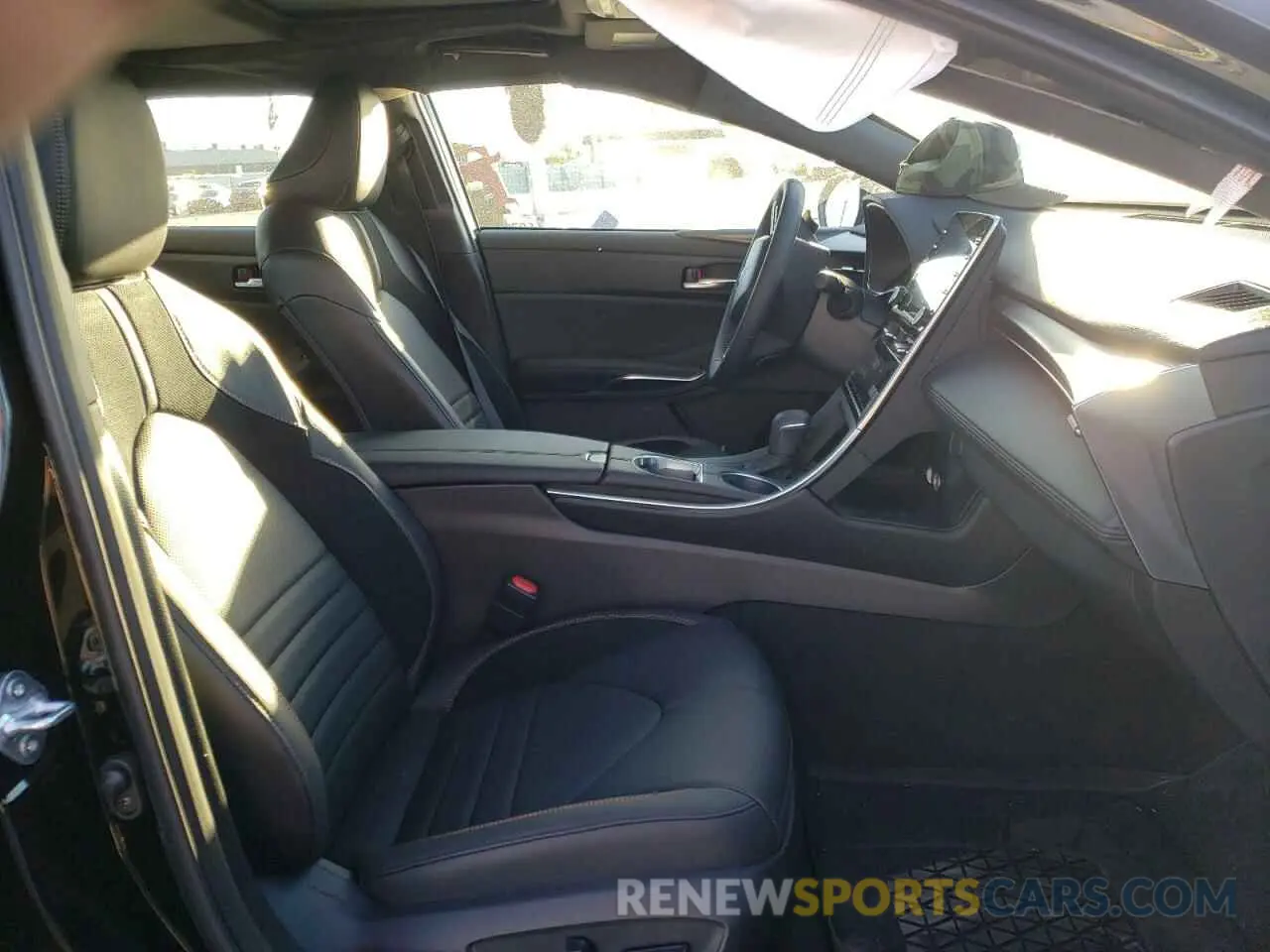 5 fotografías del automóvil dañado 4T1EA1AB9NU012877 TOYOTA AVALON 2022