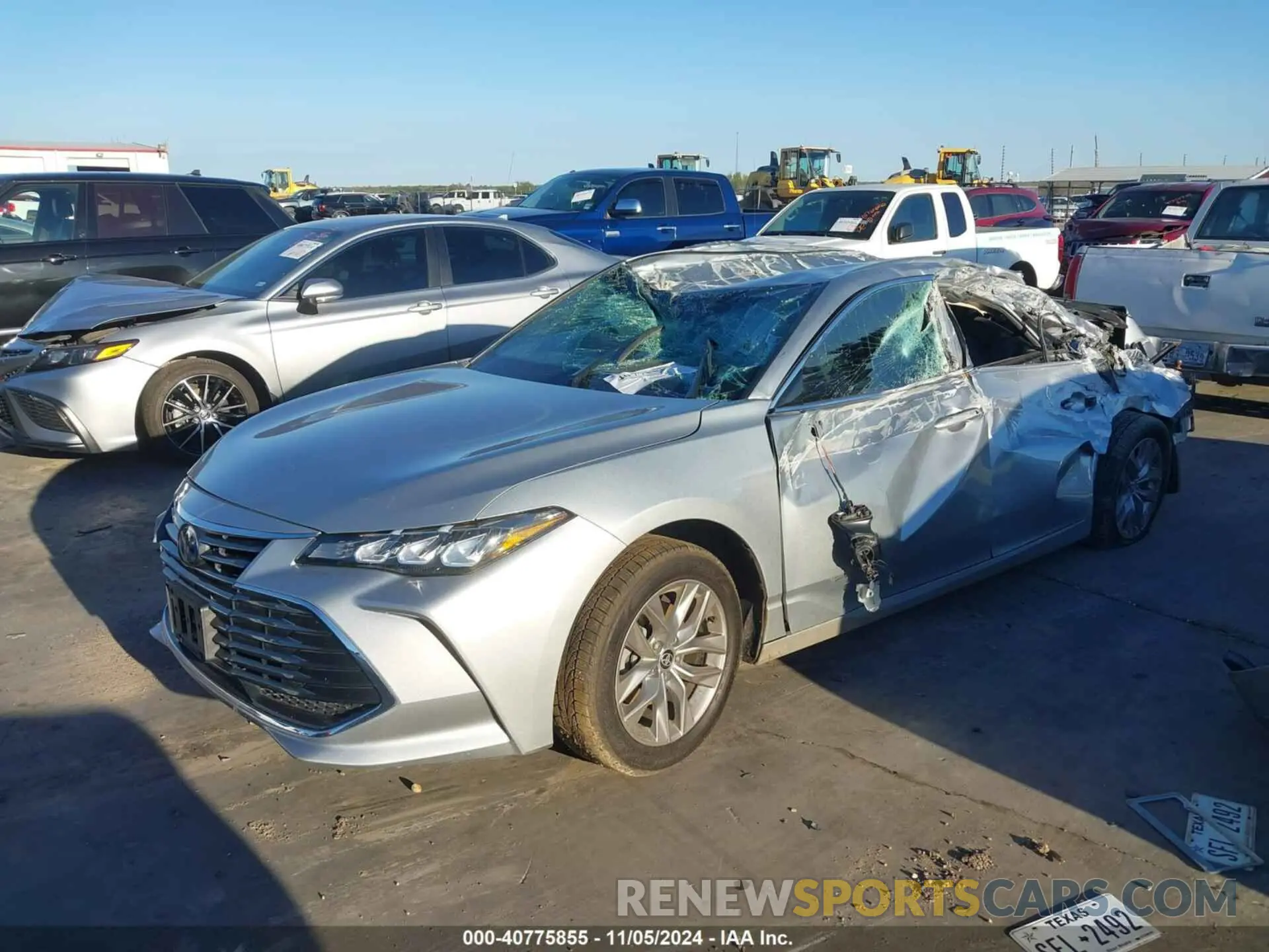 2 fotografías del automóvil dañado 4T1JA1AB1NU014945 TOYOTA AVALON 2022