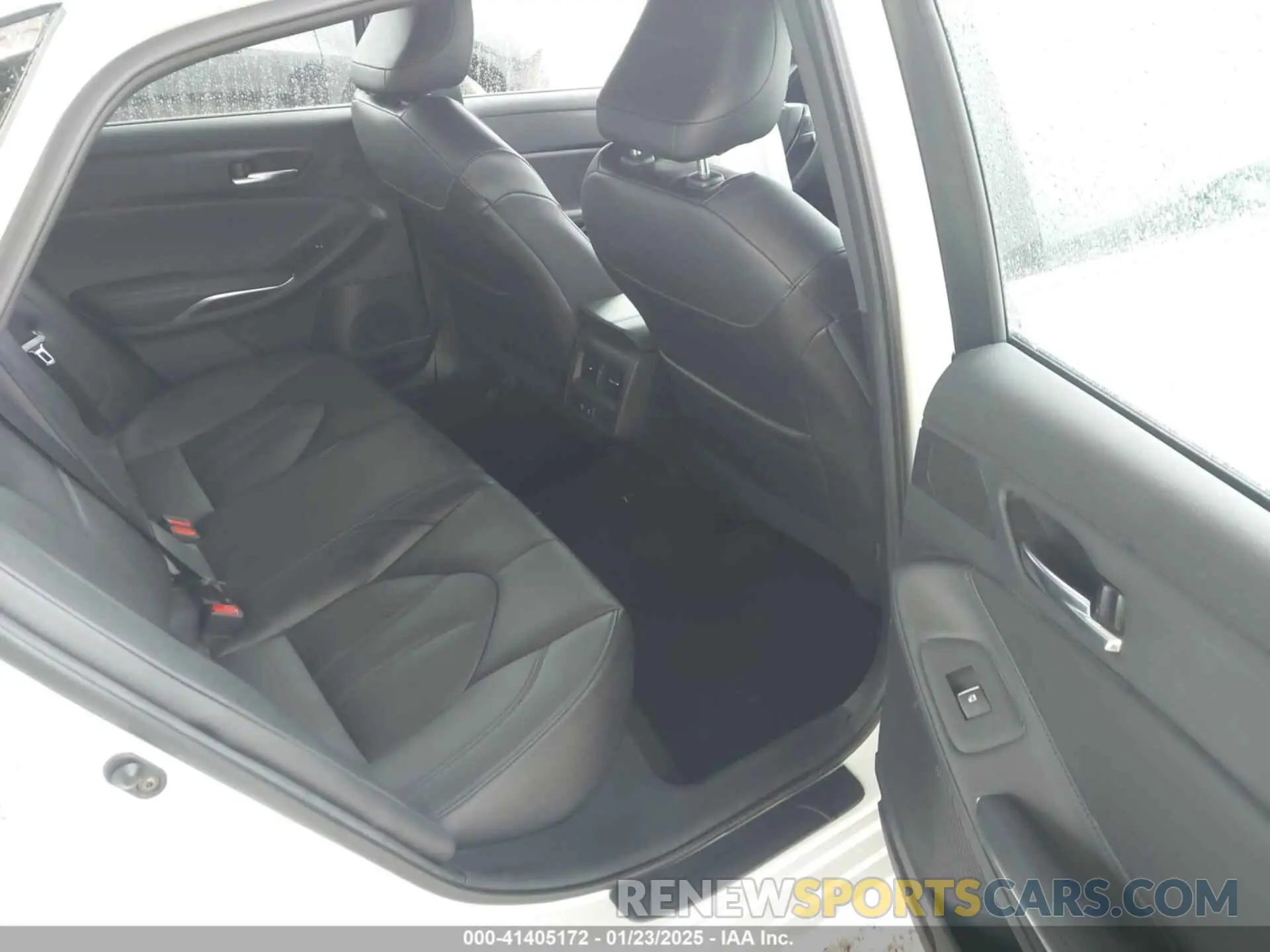 8 fotografías del automóvil dañado 4T1JZ1FB5NU075264 TOYOTA AVALON 2022