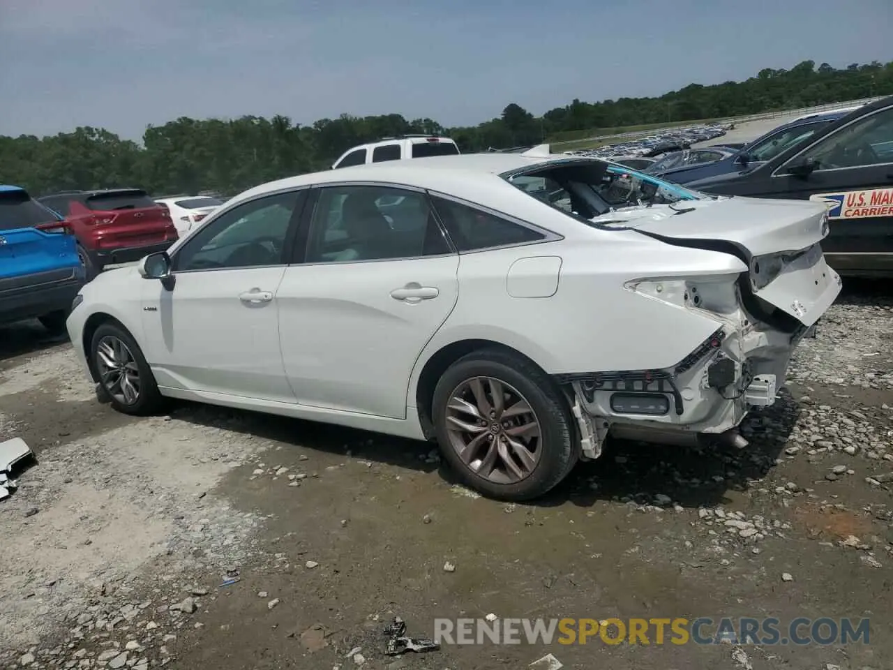 2 fotografías del automóvil dañado 4T1B21FB2KU011171 TOYOTA AVALON 2024