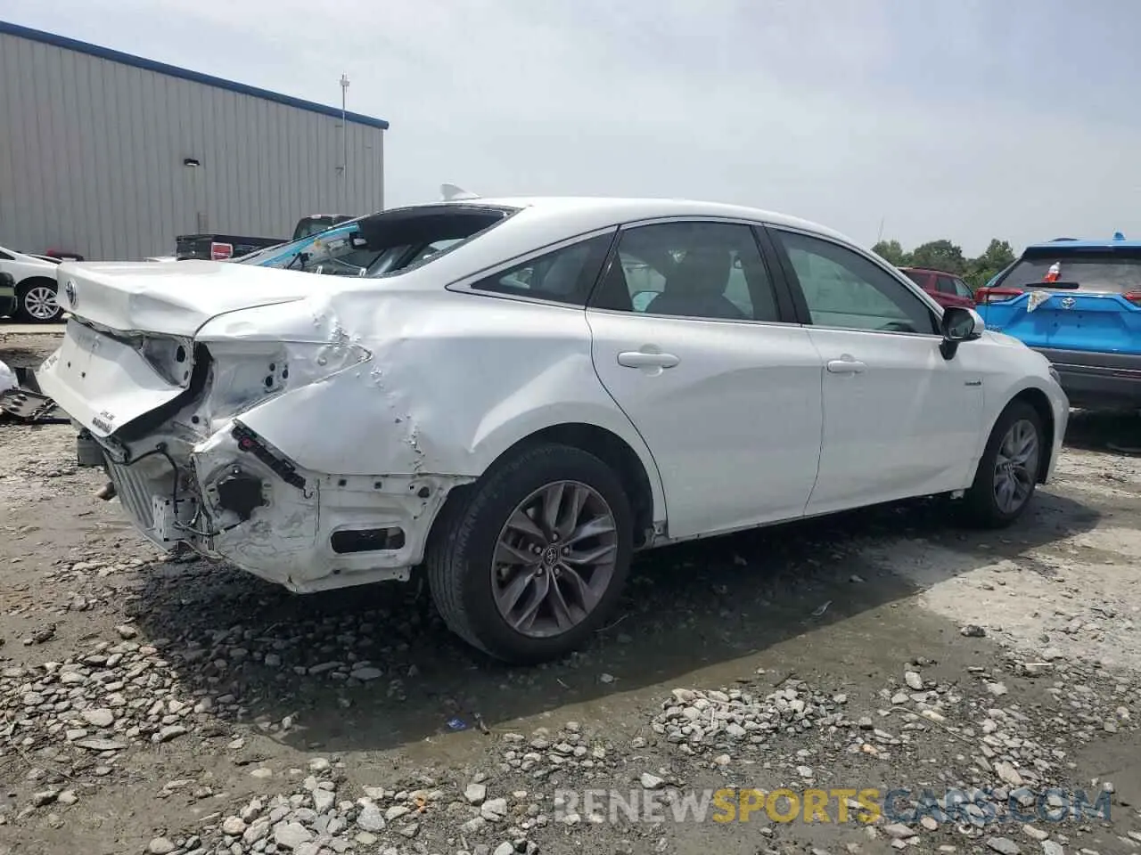 3 fotografías del automóvil dañado 4T1B21FB2KU011171 TOYOTA AVALON 2024