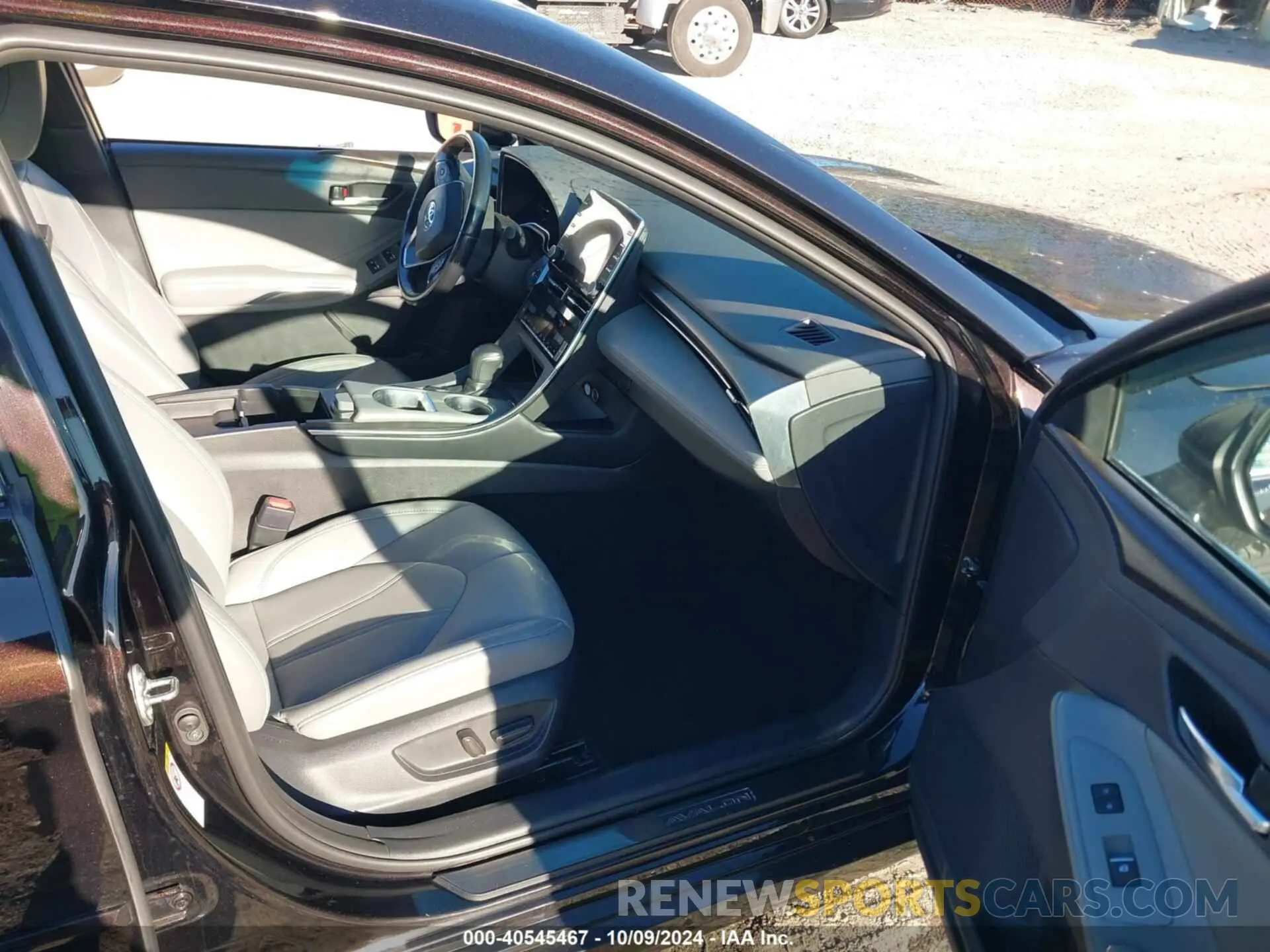 5 fotografías del automóvil dañado 4T1B21FB1KU005605 TOYOTA AVALON HYBRID 2019