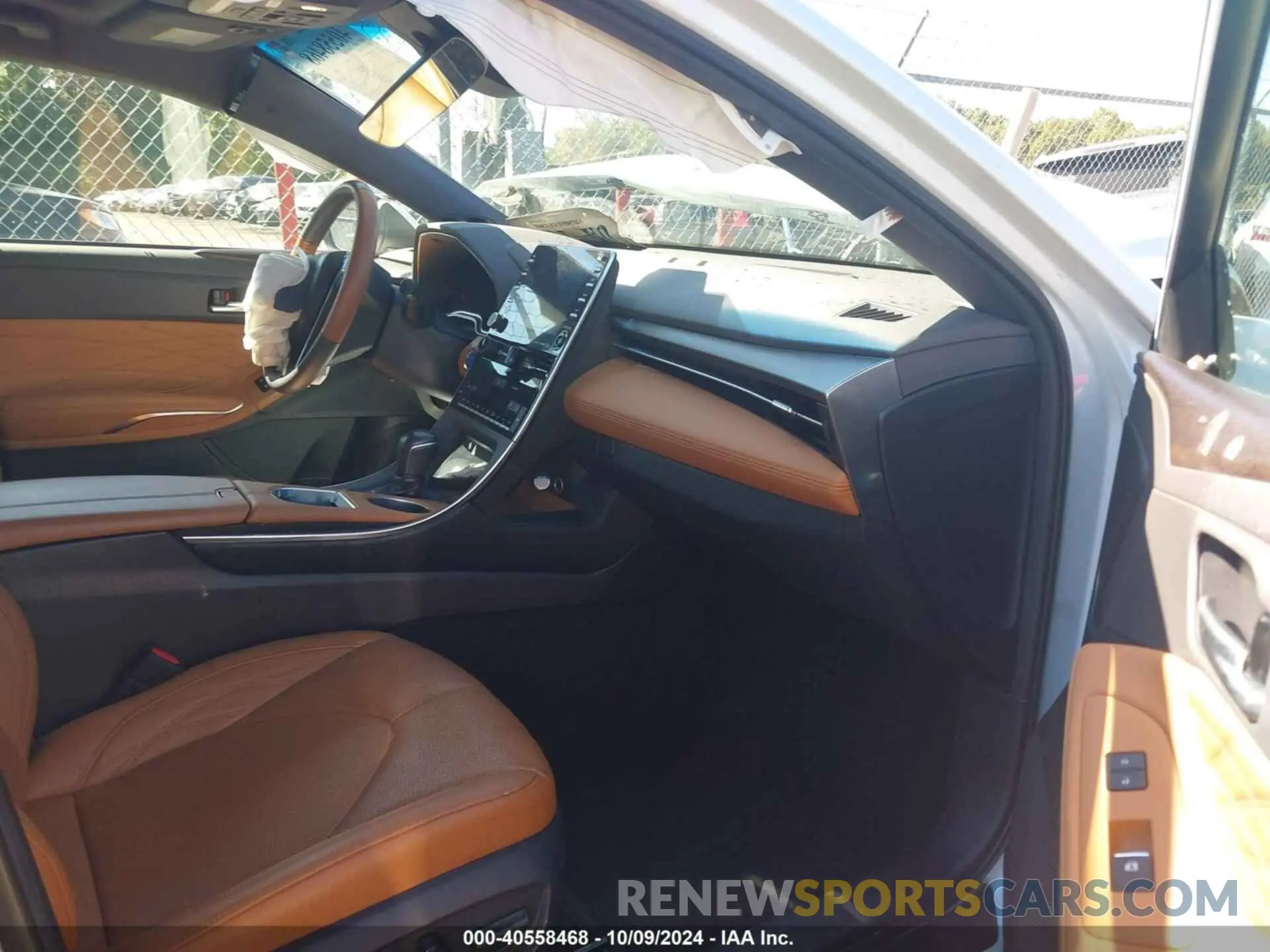 5 fotografías del automóvil dañado 4T1B21FB3KU010675 TOYOTA AVALON HYBRID 2019