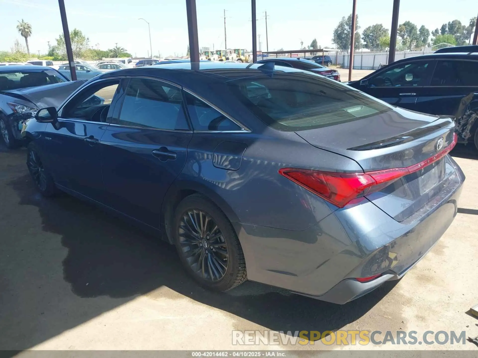 3 fotografías del automóvil dañado 4T1B21FB4KU005887 TOYOTA AVALON HYBRID 2019