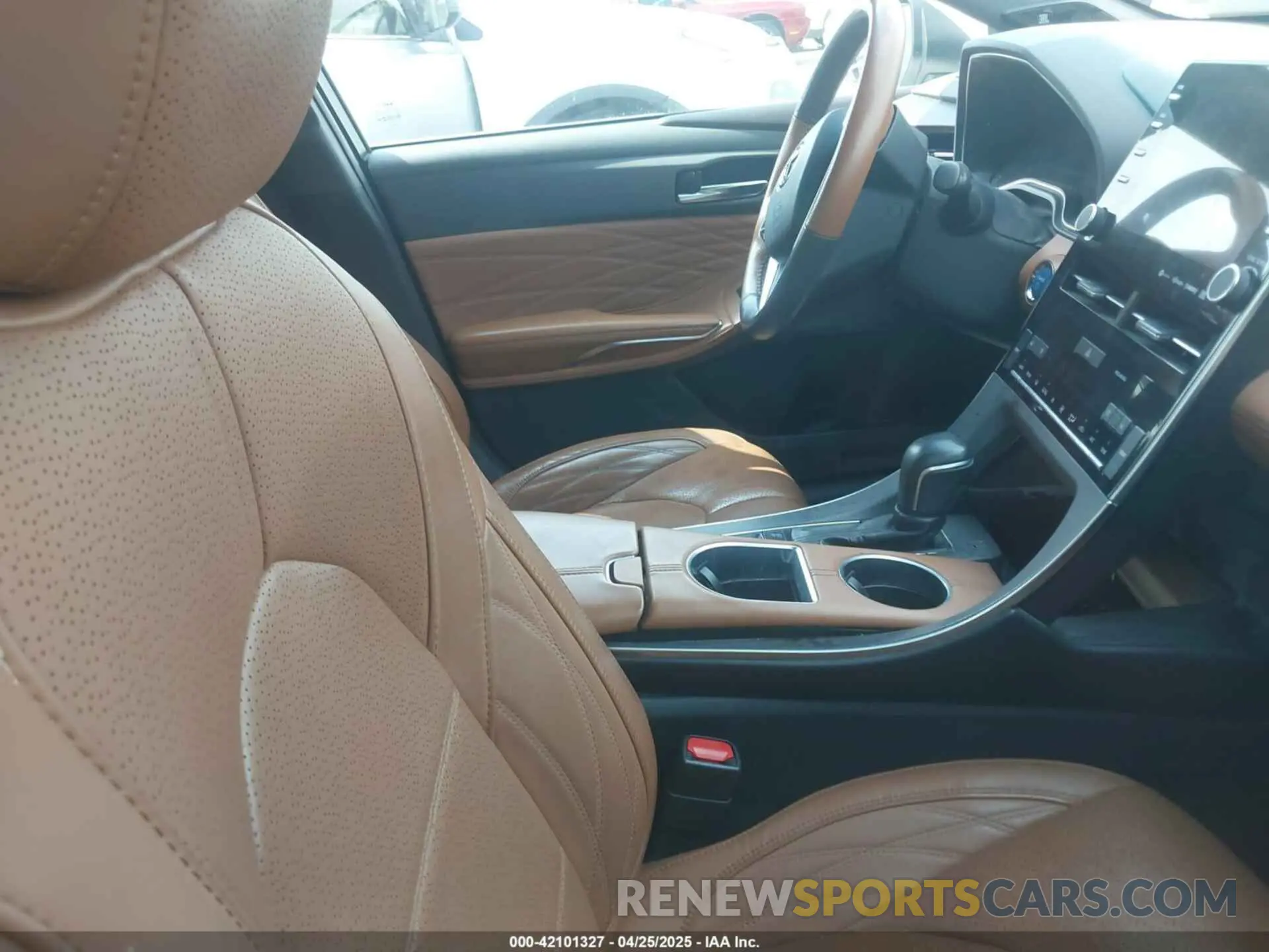 5 fotografías del automóvil dañado 4T1B21FB4KU008191 TOYOTA AVALON HYBRID 2019