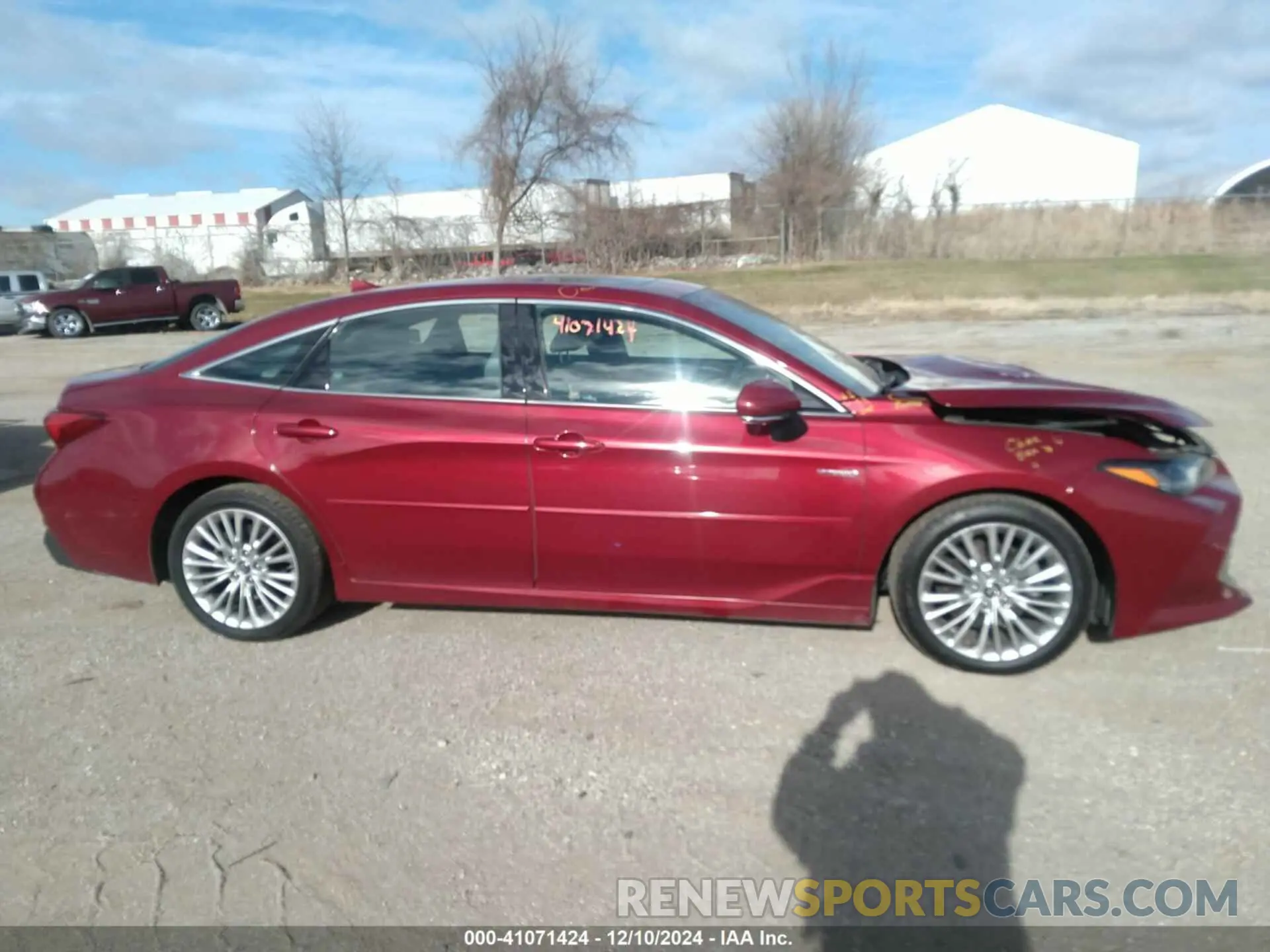 13 fotografías del automóvil dañado 4T1B21FB5KU001864 TOYOTA AVALON HYBRID 2019