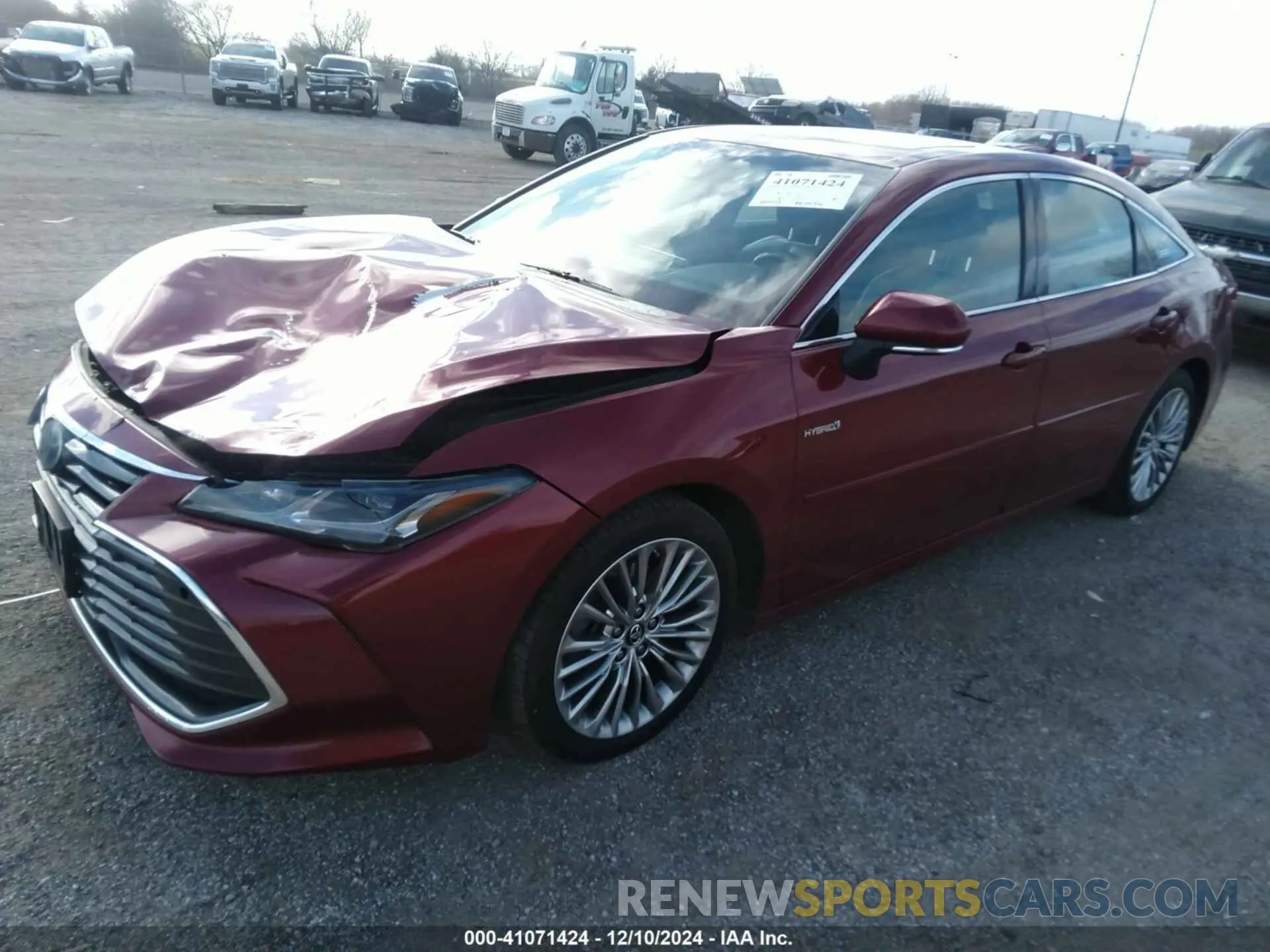 2 fotografías del automóvil dañado 4T1B21FB5KU001864 TOYOTA AVALON HYBRID 2019