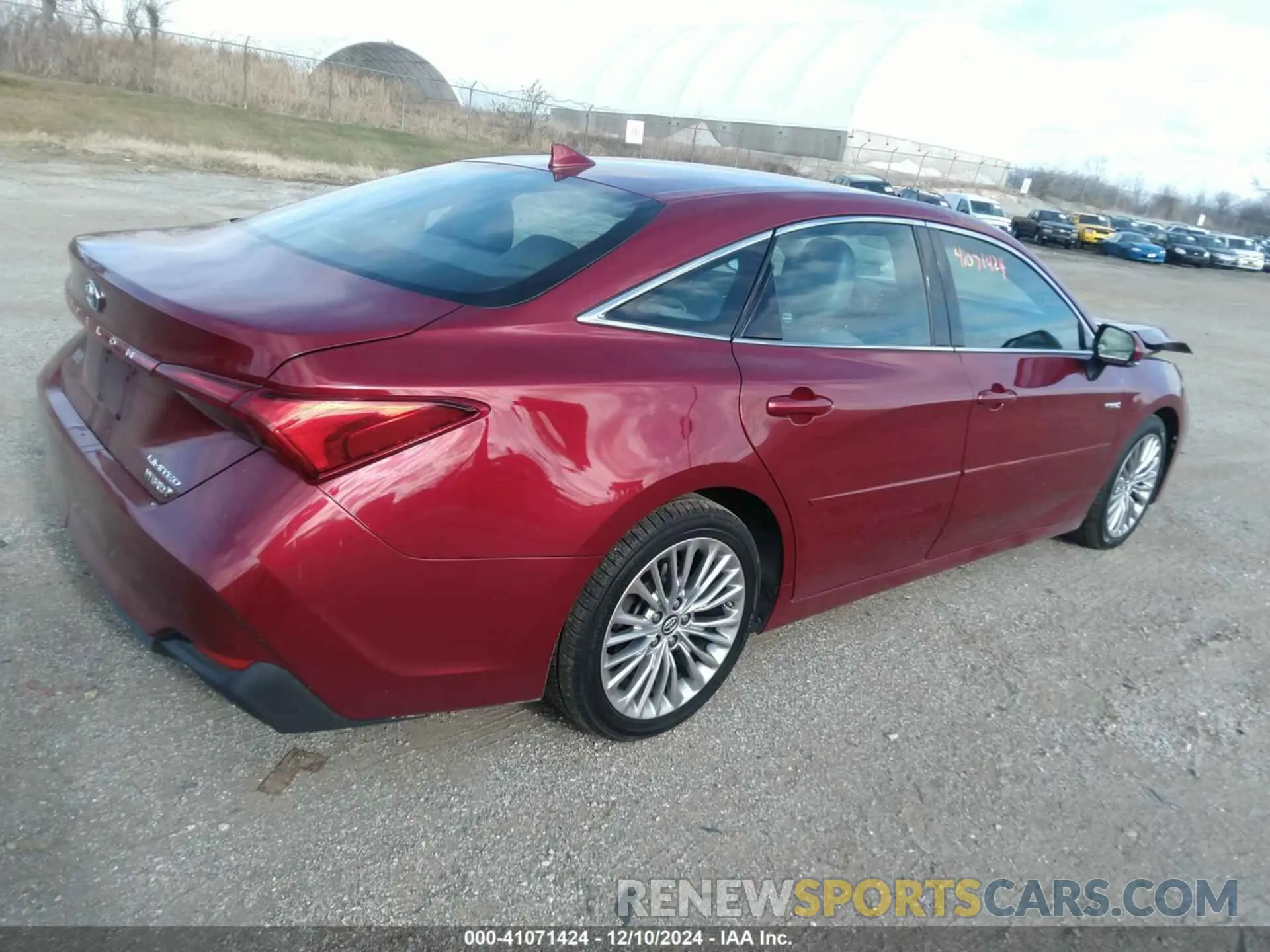 4 fotografías del automóvil dañado 4T1B21FB5KU001864 TOYOTA AVALON HYBRID 2019