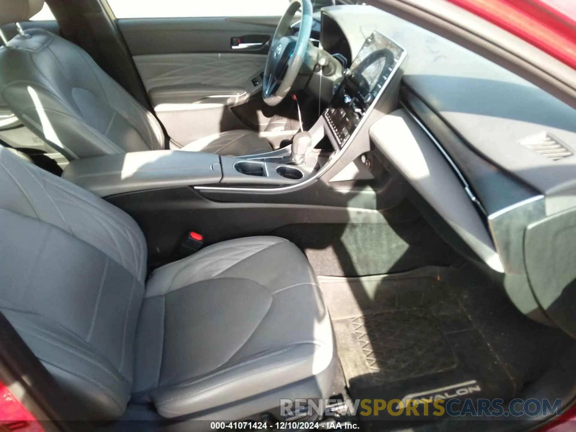 5 fotografías del automóvil dañado 4T1B21FB5KU001864 TOYOTA AVALON HYBRID 2019
