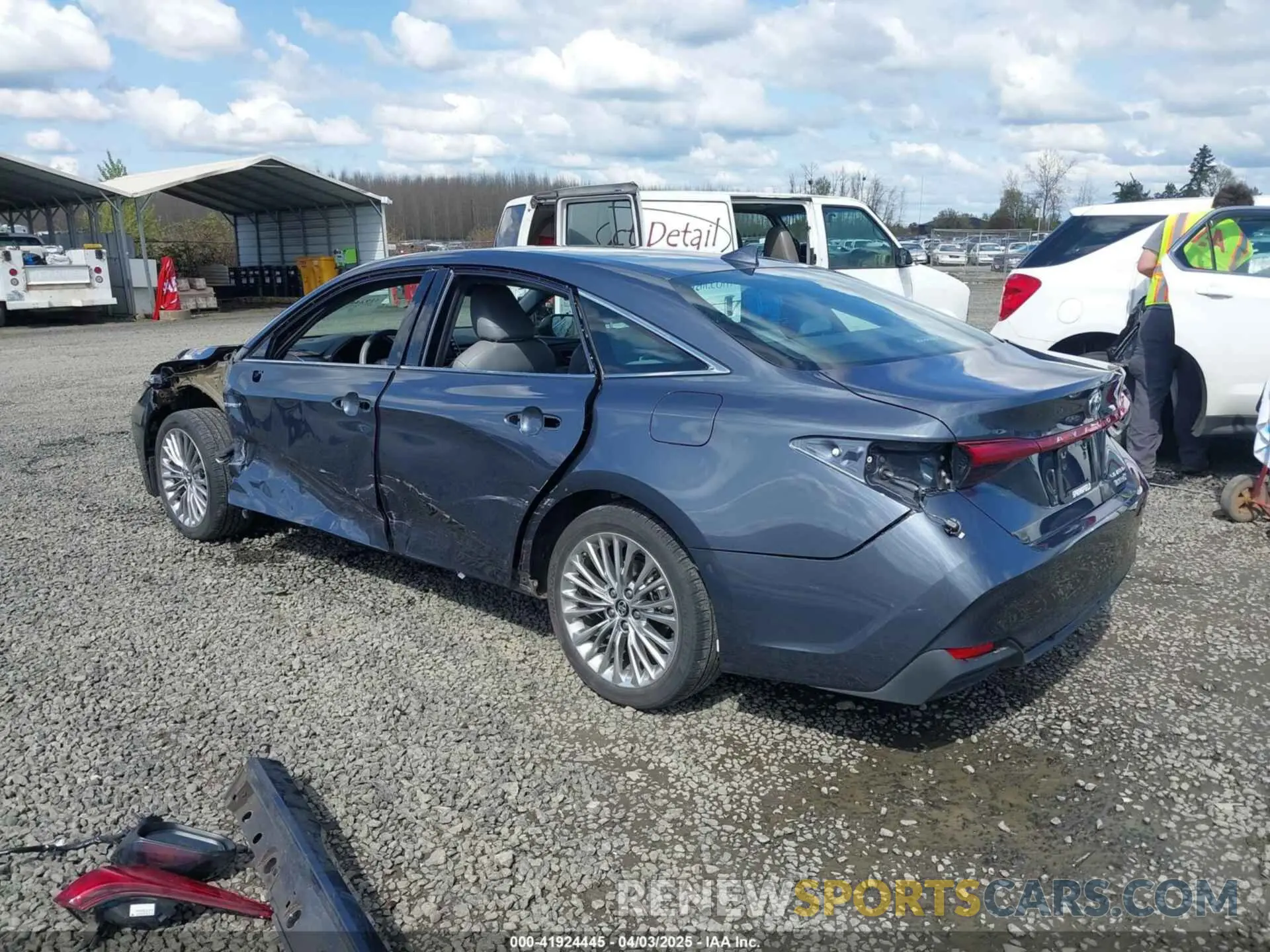 3 fotografías del automóvil dañado 4T1B21FB8KU004726 TOYOTA AVALON HYBRID 2019