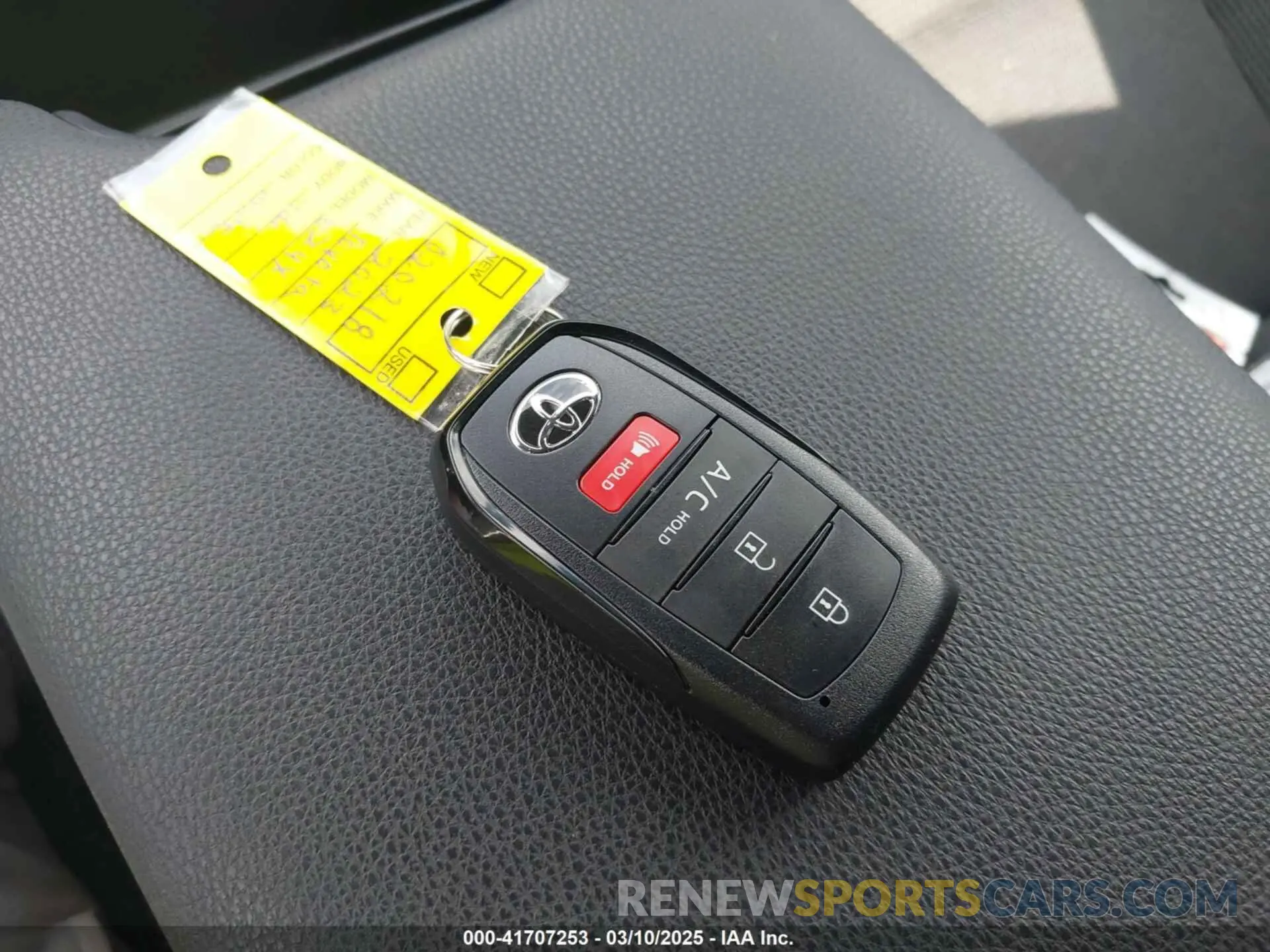 11 fotografías del automóvil dañado JTMAAAAA0PA020218 TOYOTA BZ4X 2023