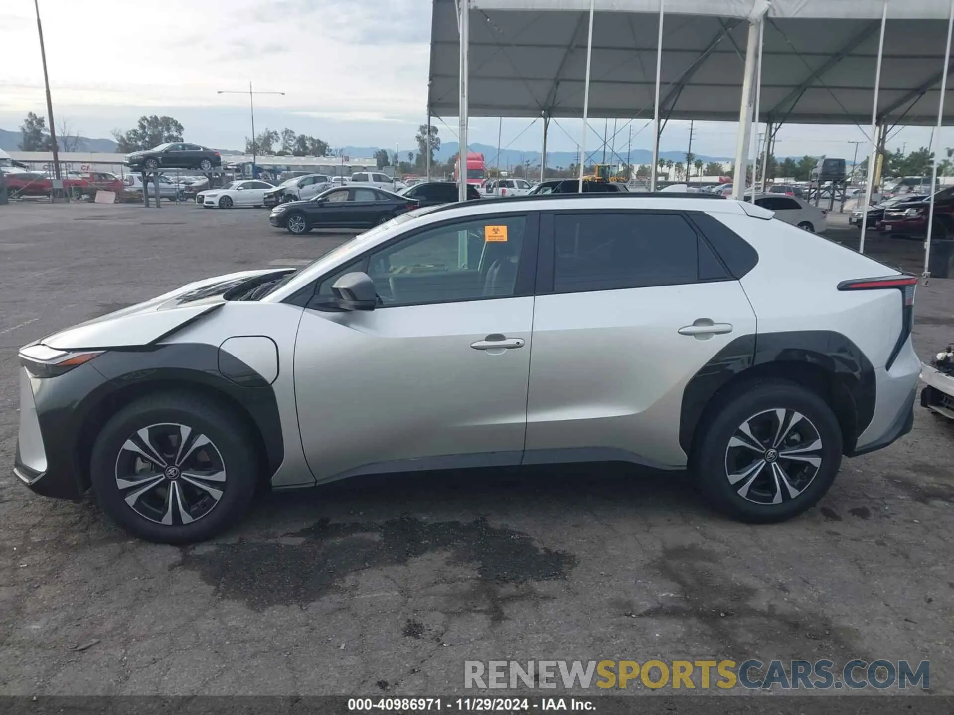 14 fotografías del automóvil dañado JTMAAAAA5PA023390 TOYOTA BZ4X 2023