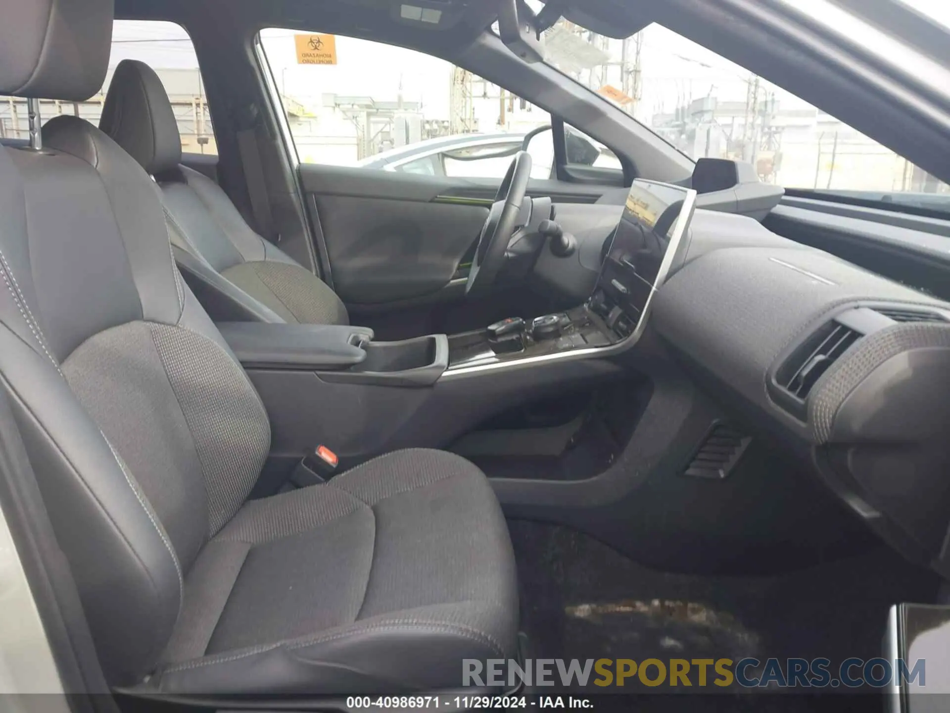 5 fotografías del automóvil dañado JTMAAAAA5PA023390 TOYOTA BZ4X 2023