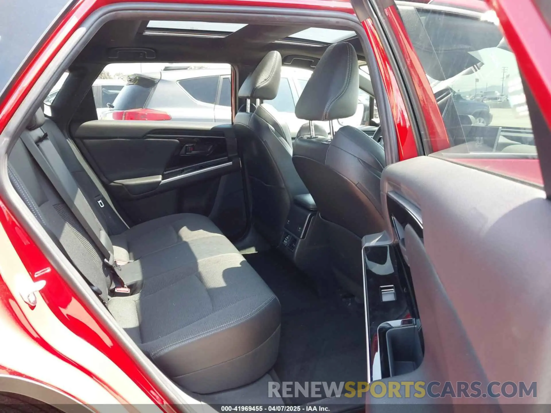 8 fotografías del automóvil dañado JTMAAAAA6PA000832 TOYOTA BZ4X 2023