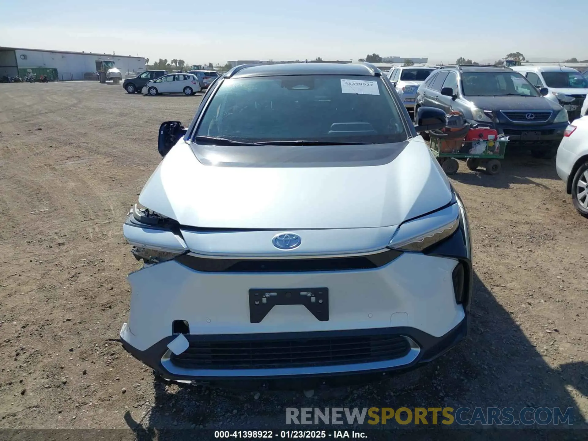 12 fotografías del automóvil dañado JTMAAAAA8PA020709 TOYOTA BZ4X 2023