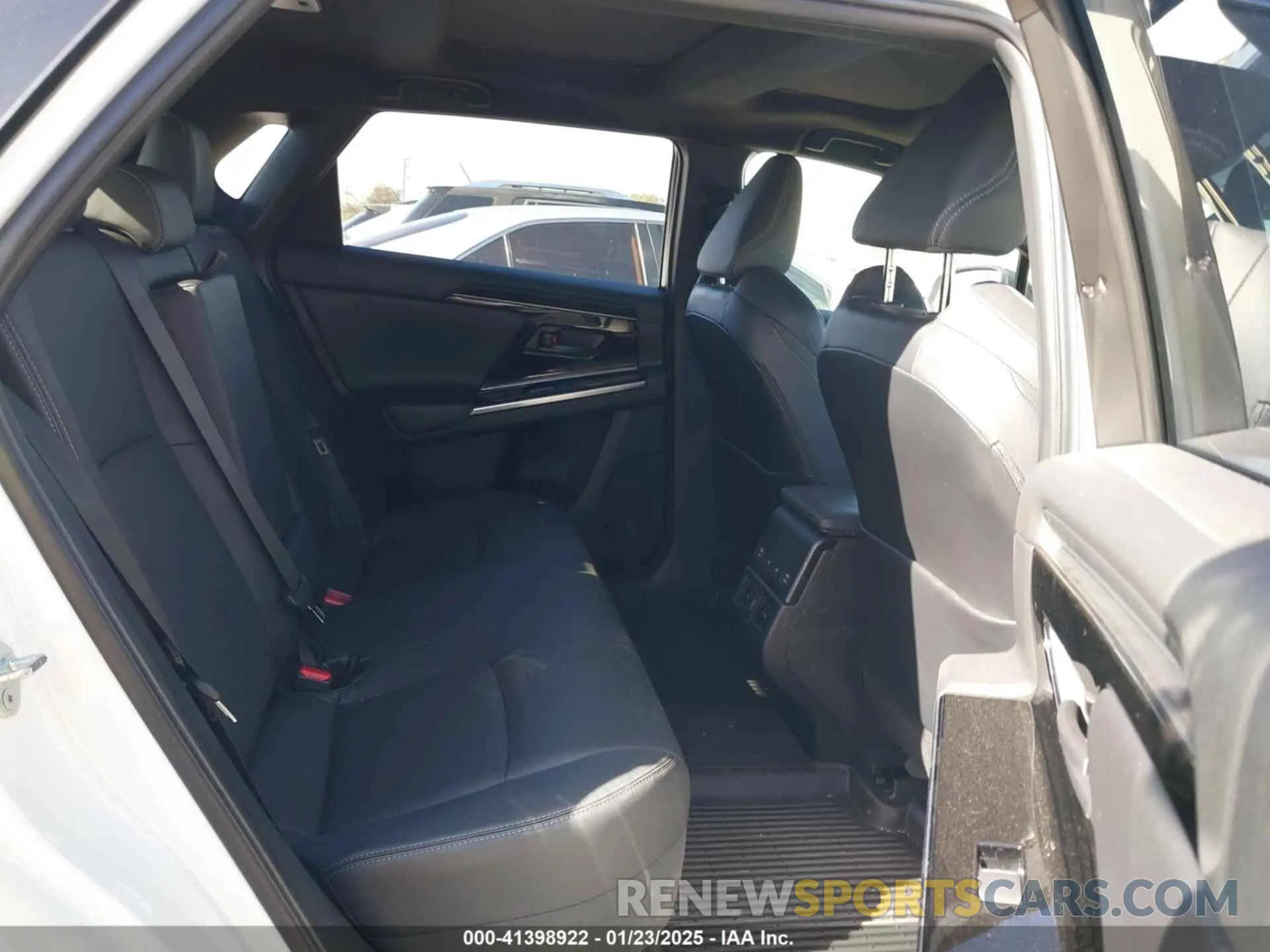 8 fotografías del automóvil dañado JTMAAAAA8PA020709 TOYOTA BZ4X 2023