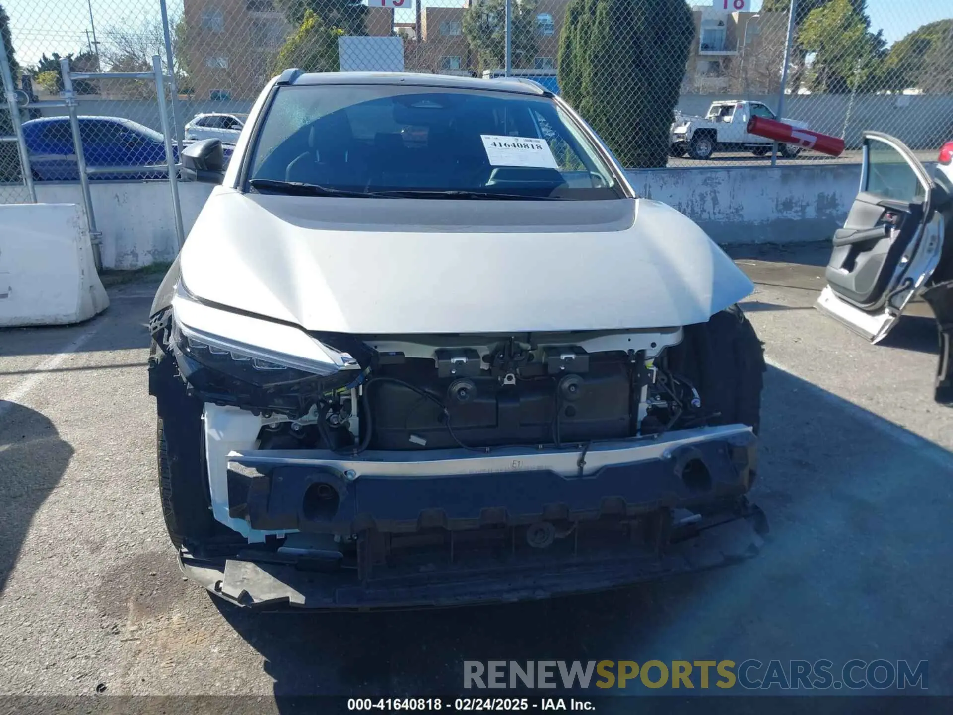 13 fotografías del automóvil dañado JTMAAAAA8PA027241 TOYOTA BZ4X 2023