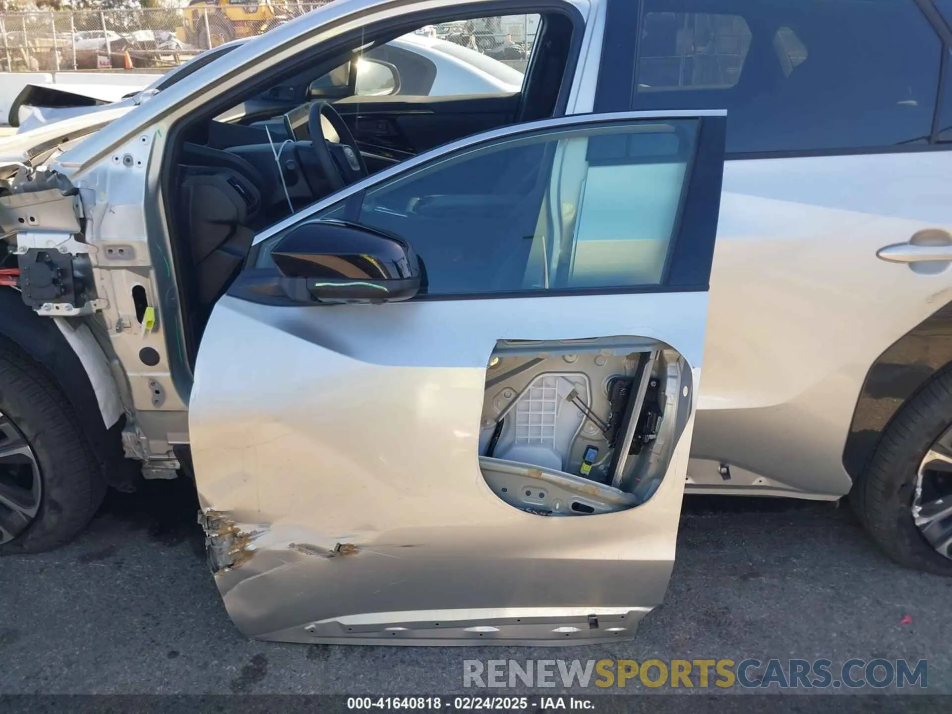 23 fotografías del automóvil dañado JTMAAAAA8PA027241 TOYOTA BZ4X 2023