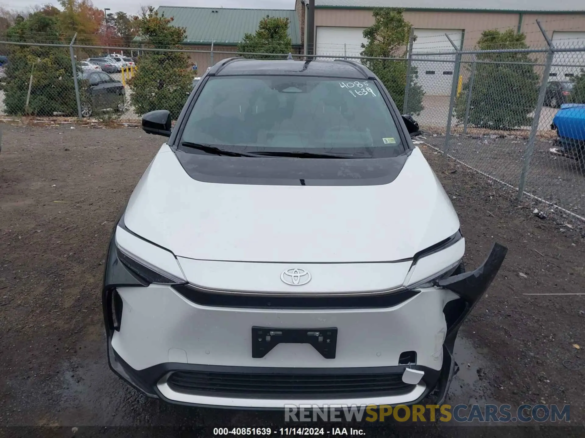 12 fotografías del automóvil dañado JTMABACA3PA006422 TOYOTA BZ4X 2023