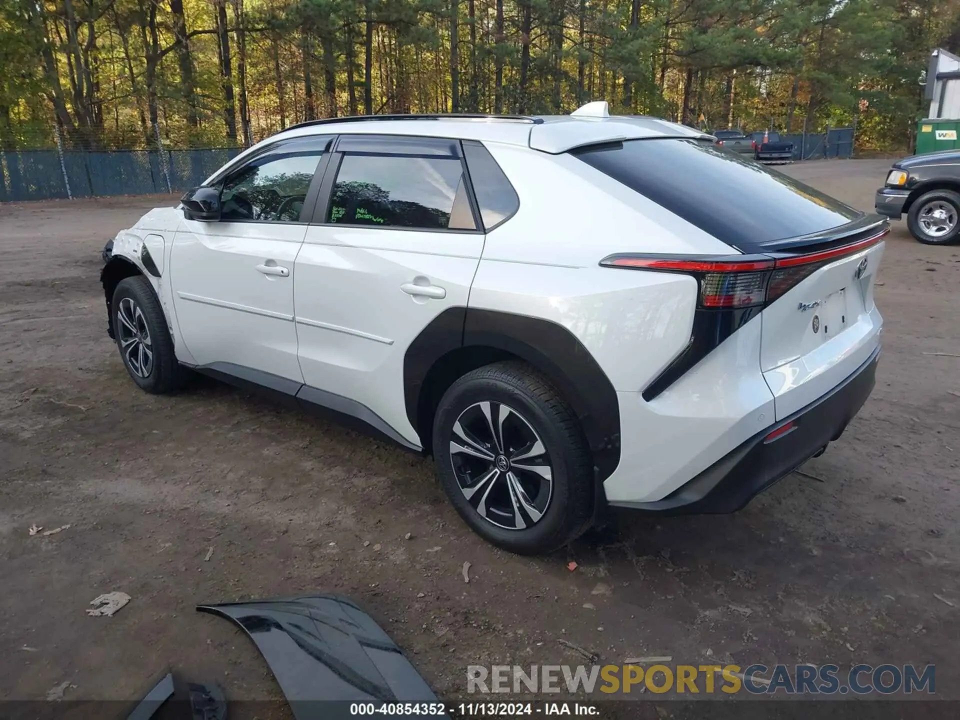 3 fotografías del automóvil dañado JTMABACA6PA015261 TOYOTA BZ4X 2023