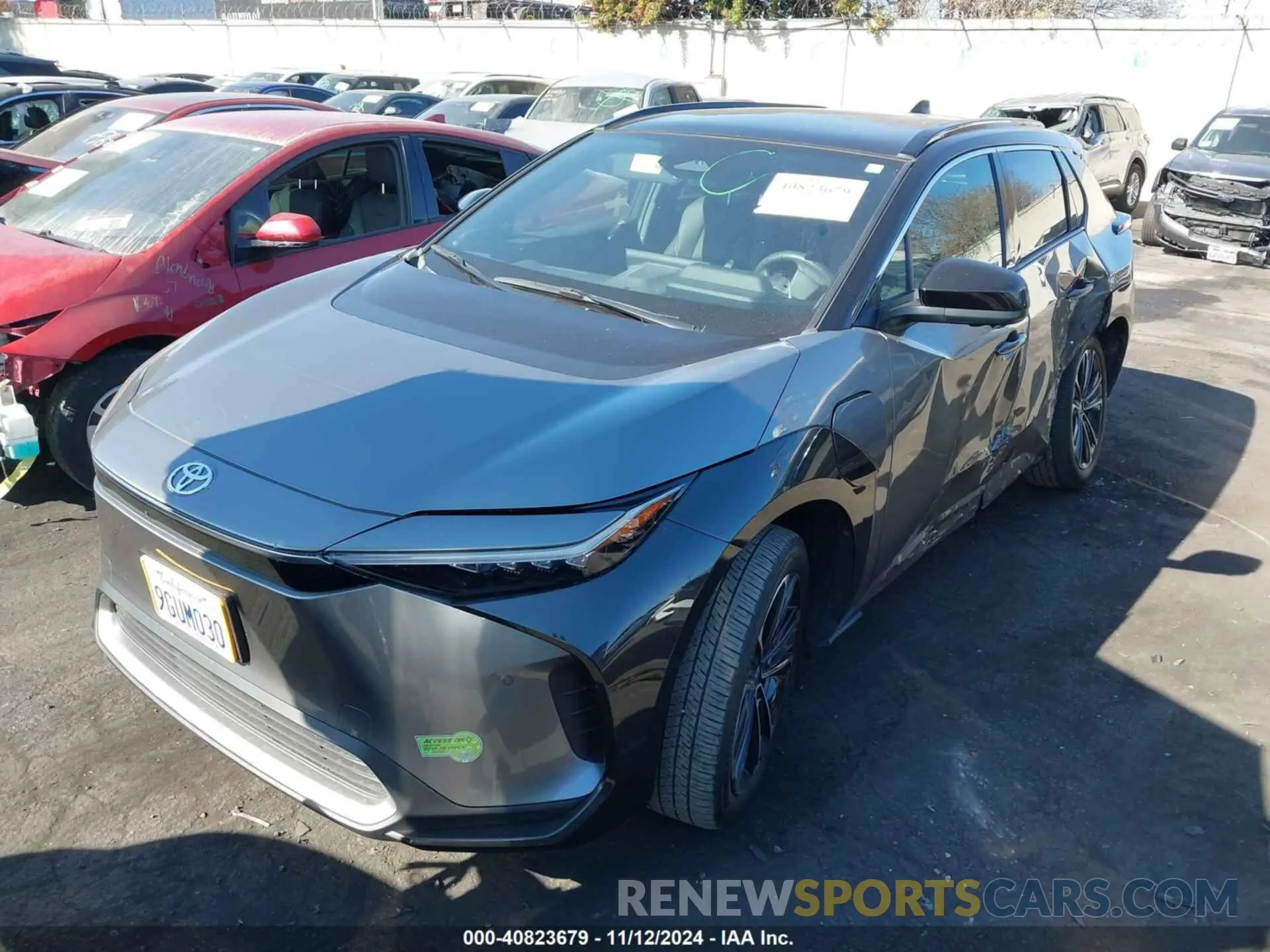 2 fotografías del automóvil dañado JTMABACA9PA025119 TOYOTA BZ4X 2023