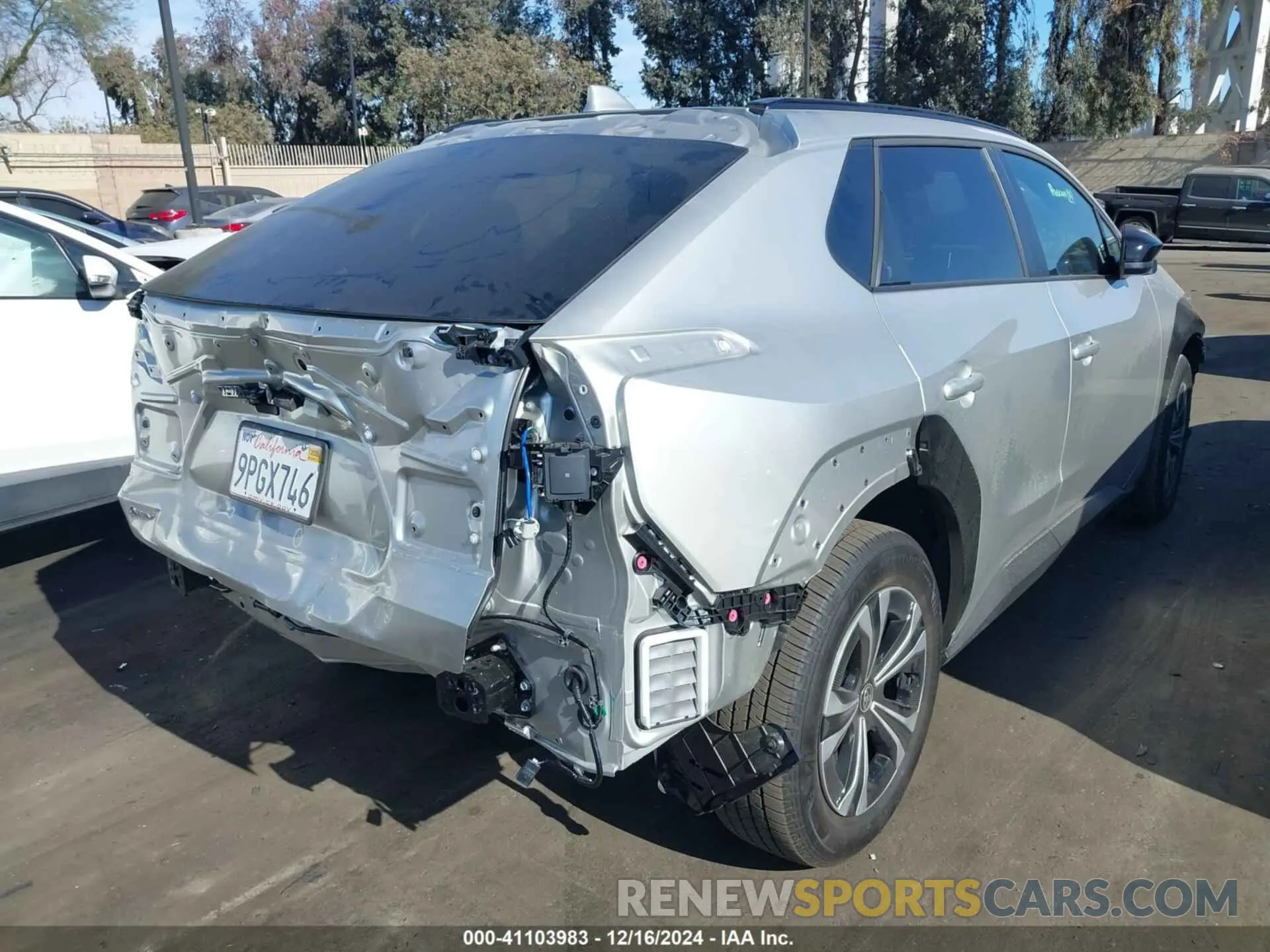 4 fotografías del automóvil dañado JTMAAAAA0RA049382 TOYOTA BZ4X 2024
