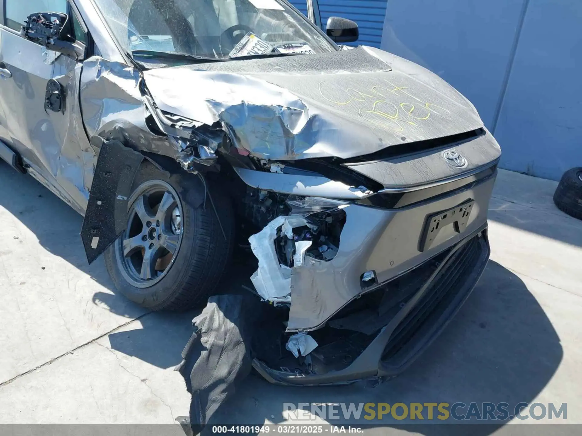 21 fotografías del automóvil dañado JTMAAAAA4RA042628 TOYOTA BZ4X 2024