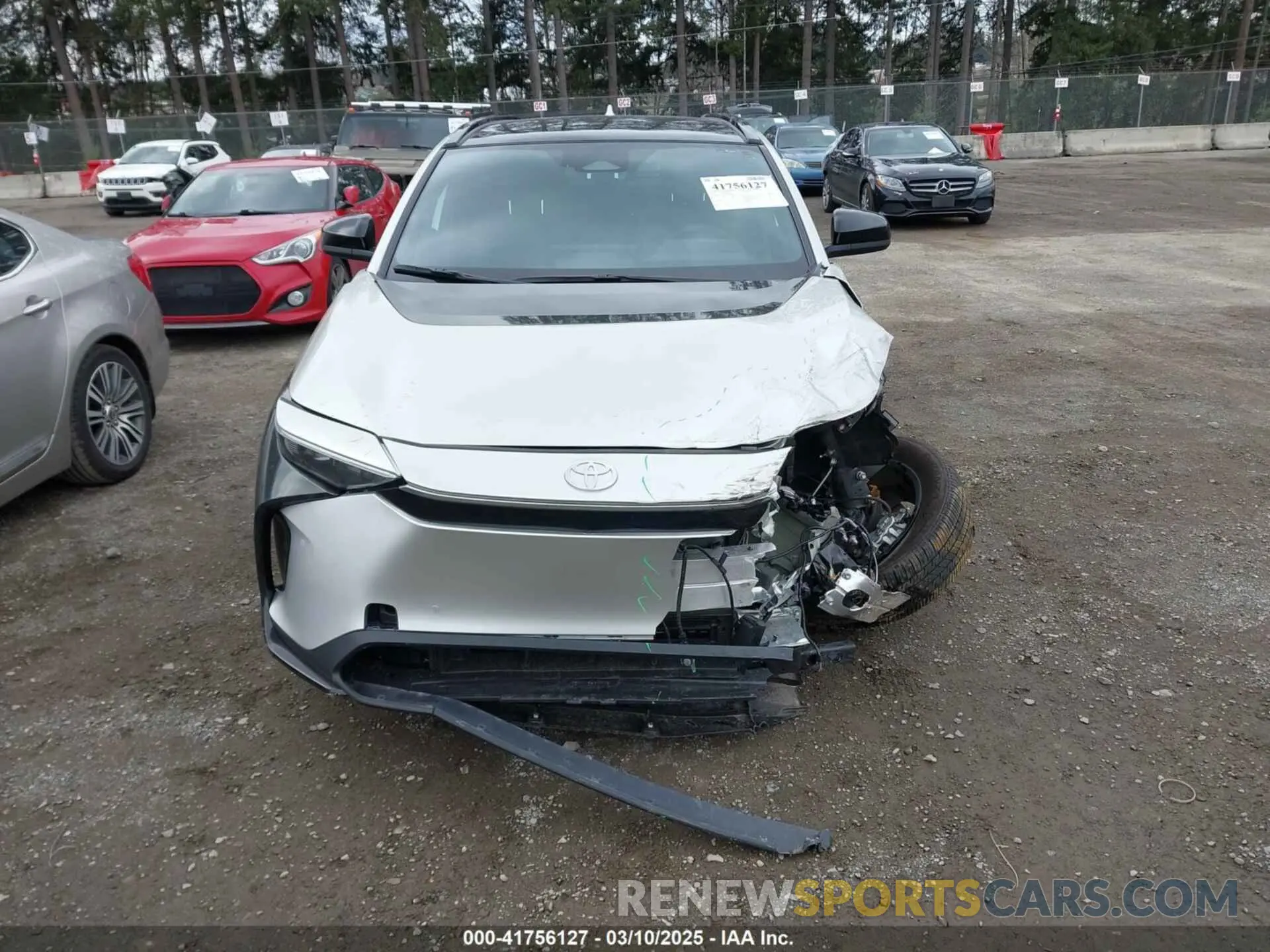 12 fotografías del automóvil dañado JTMAAAAA6RA033008 TOYOTA BZ4X 2024
