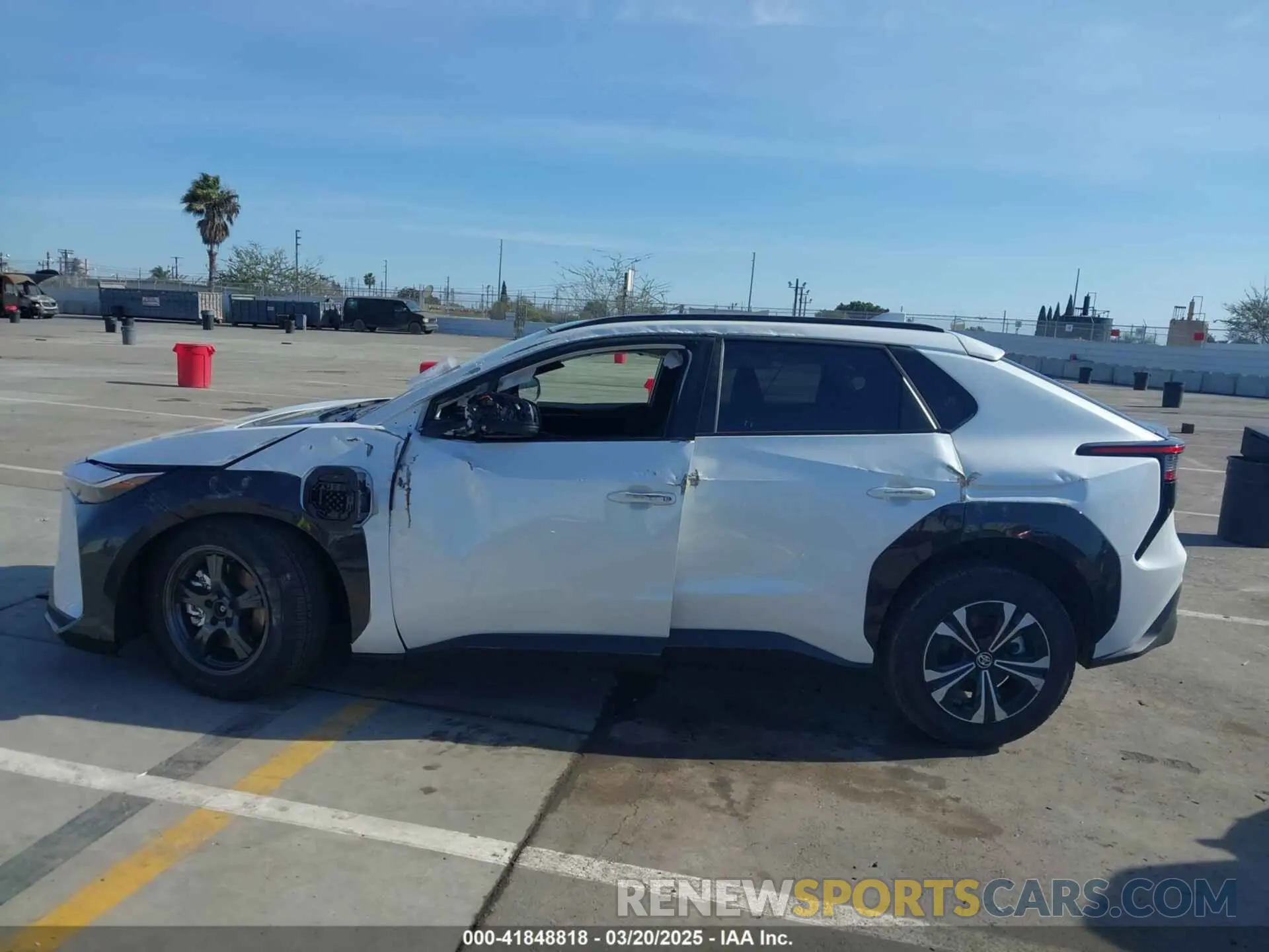 14 fotografías del automóvil dañado JTMAAAAA8RA052255 TOYOTA BZ4X 2024