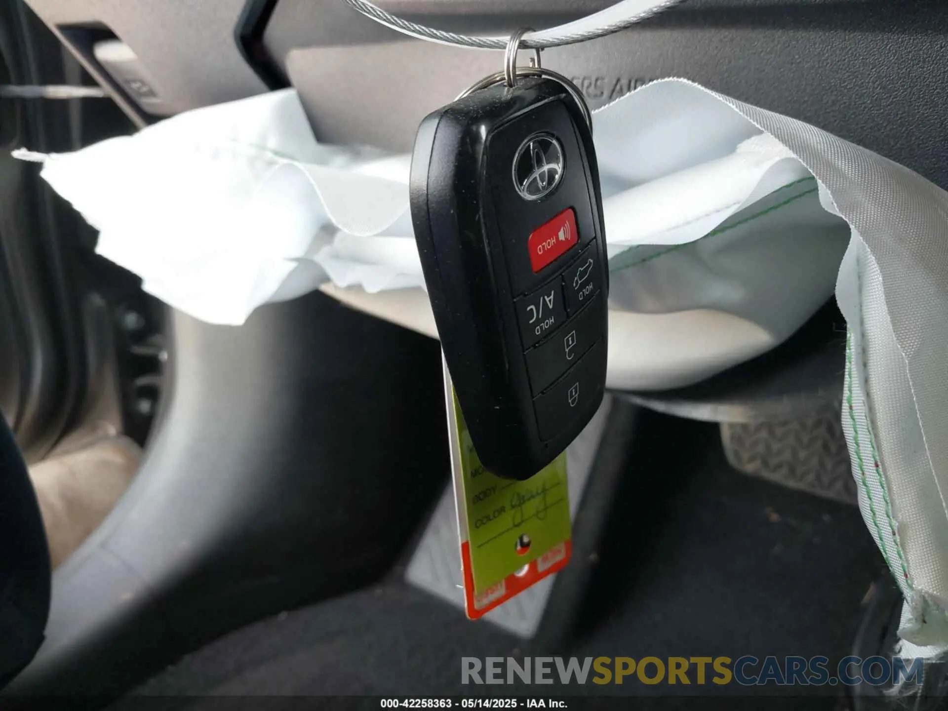 11 fotografías del automóvil dañado JTMAAAAA9RA051518 TOYOTA BZ4X 2024