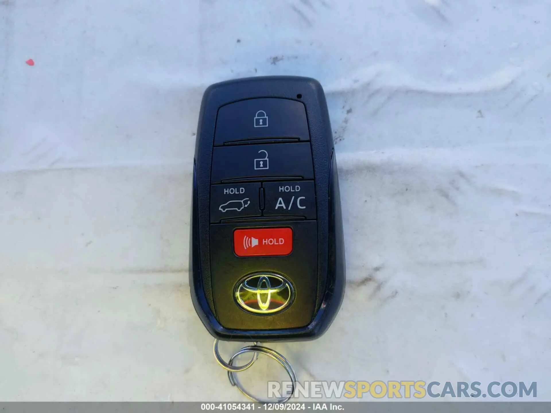 11 fotografías del automóvil dañado JTMABACA0RA068475 TOYOTA BZ4X 2024