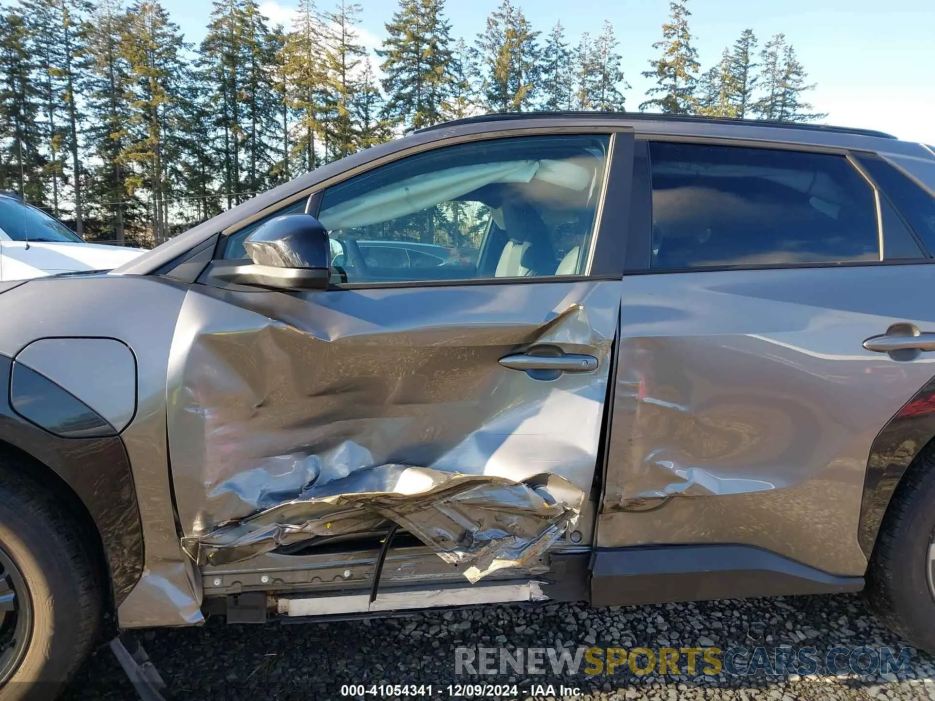 6 fotografías del automóvil dañado JTMABACA0RA068475 TOYOTA BZ4X 2024