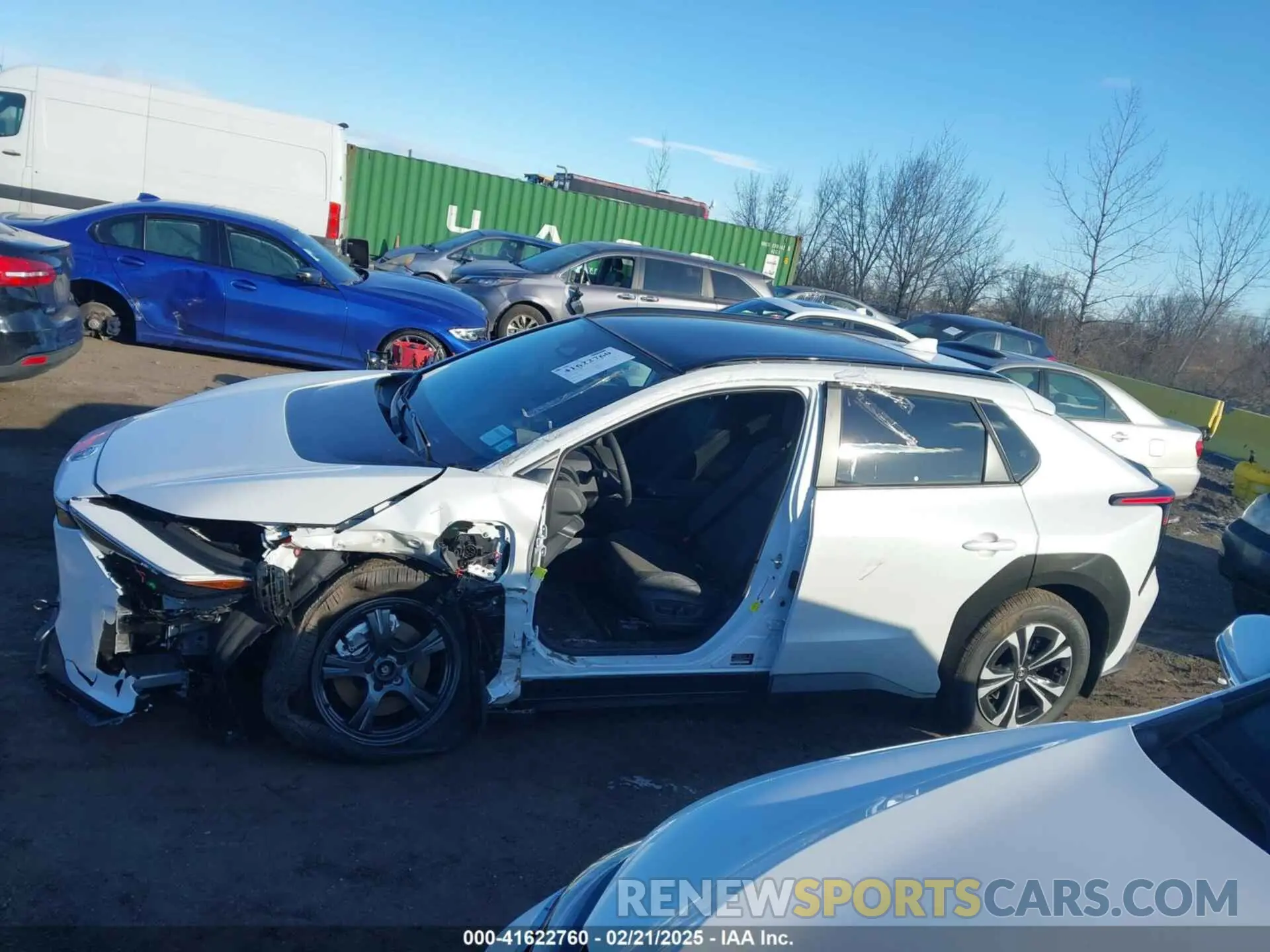 15 fotografías del automóvil dañado JTMABACA0RA074681 TOYOTA BZ4X 2024