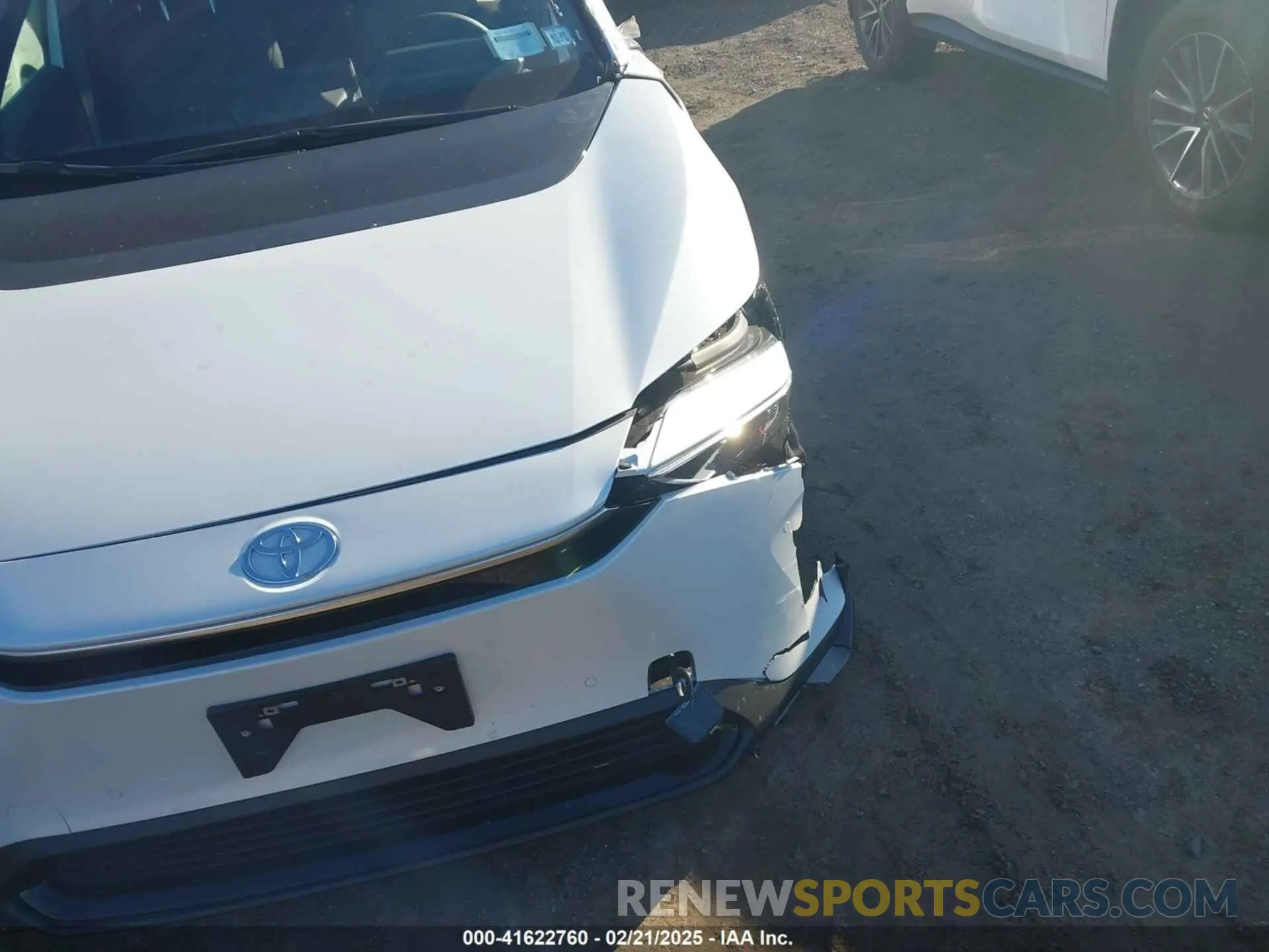 22 fotografías del automóvil dañado JTMABACA0RA074681 TOYOTA BZ4X 2024