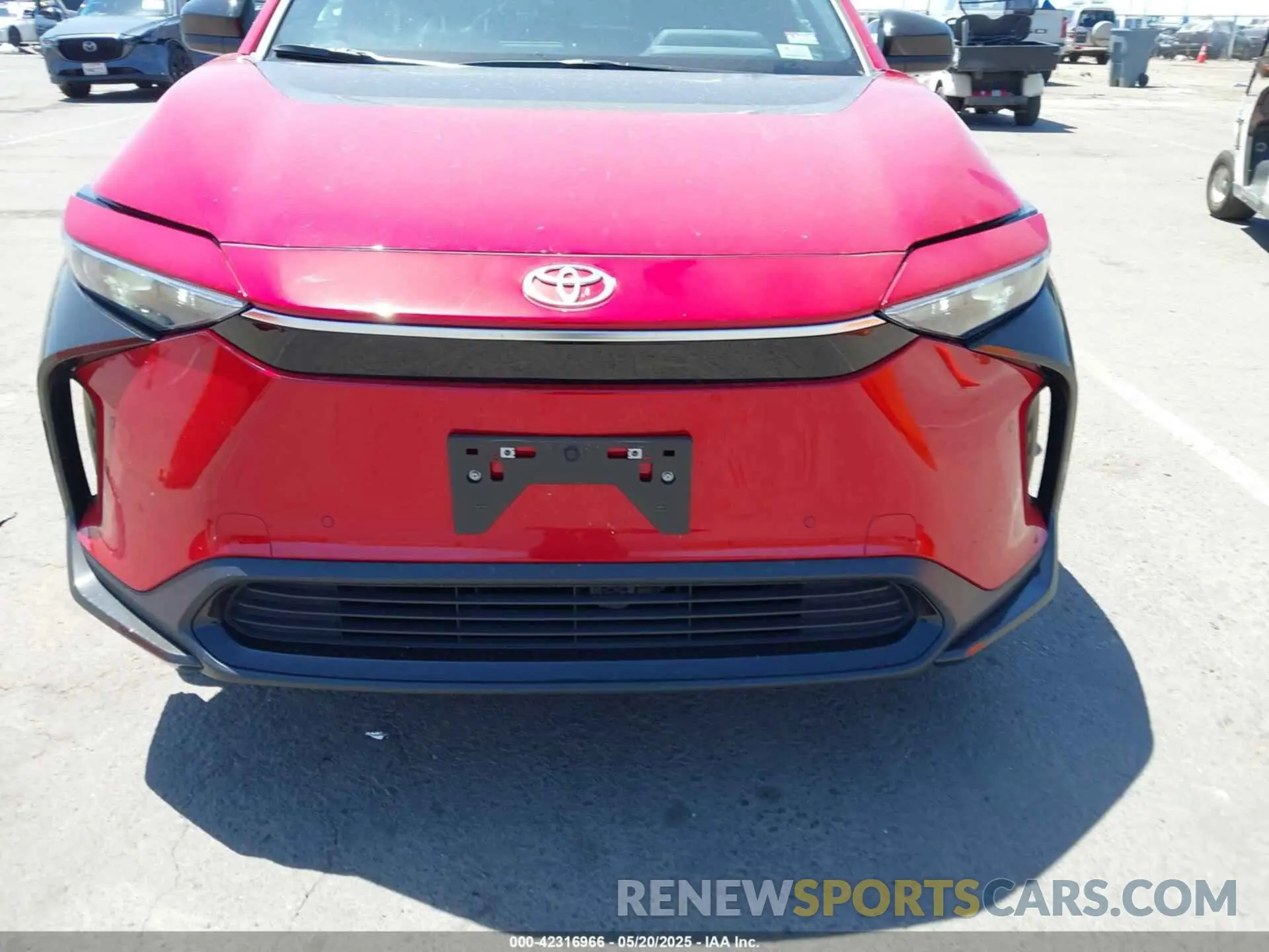 12 fotografías del automóvil dañado JTMABACA0RA080562 TOYOTA BZ4X 2024