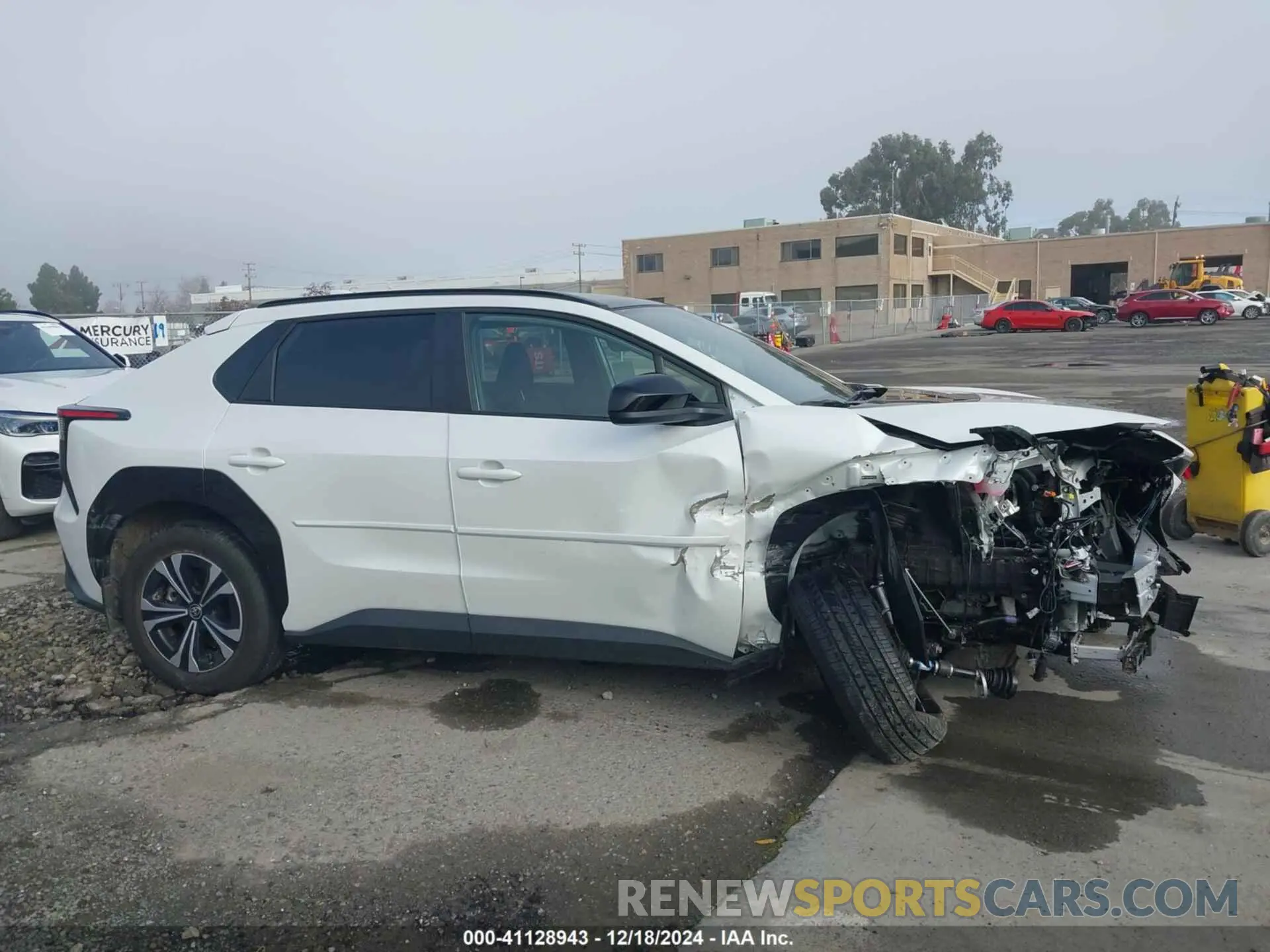 13 fotografías del automóvil dañado JTMABACA2RA053511 TOYOTA BZ4X 2024