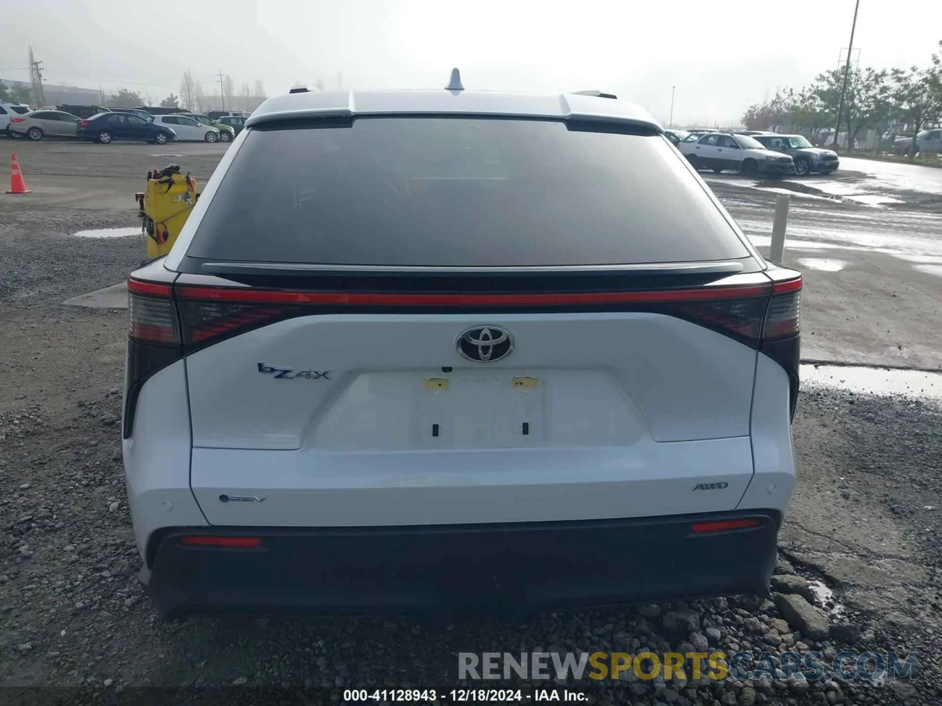 16 fotografías del automóvil dañado JTMABACA2RA053511 TOYOTA BZ4X 2024