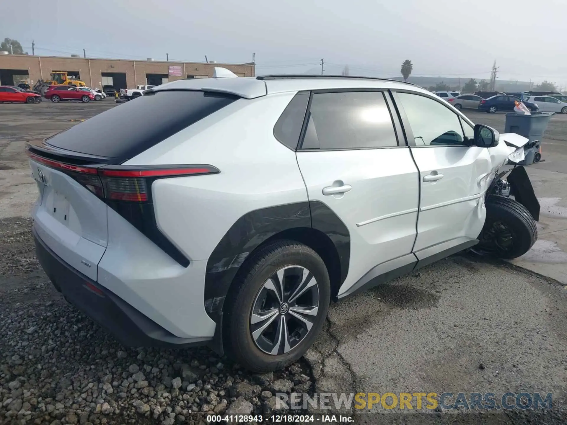 4 fotografías del automóvil dañado JTMABACA2RA053511 TOYOTA BZ4X 2024