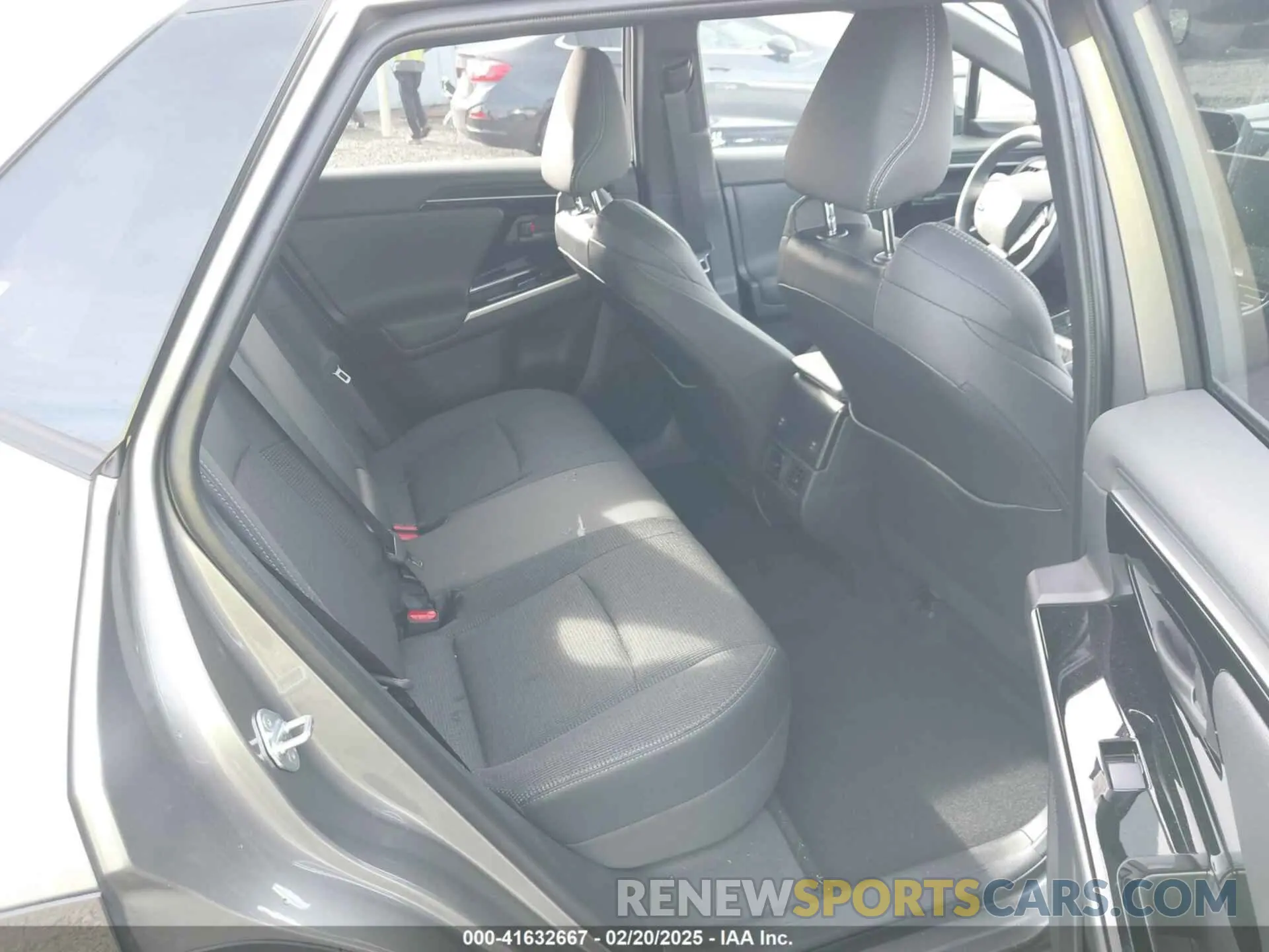 8 fotografías del automóvil dañado JTMABACA2RA069207 TOYOTA BZ4X 2024