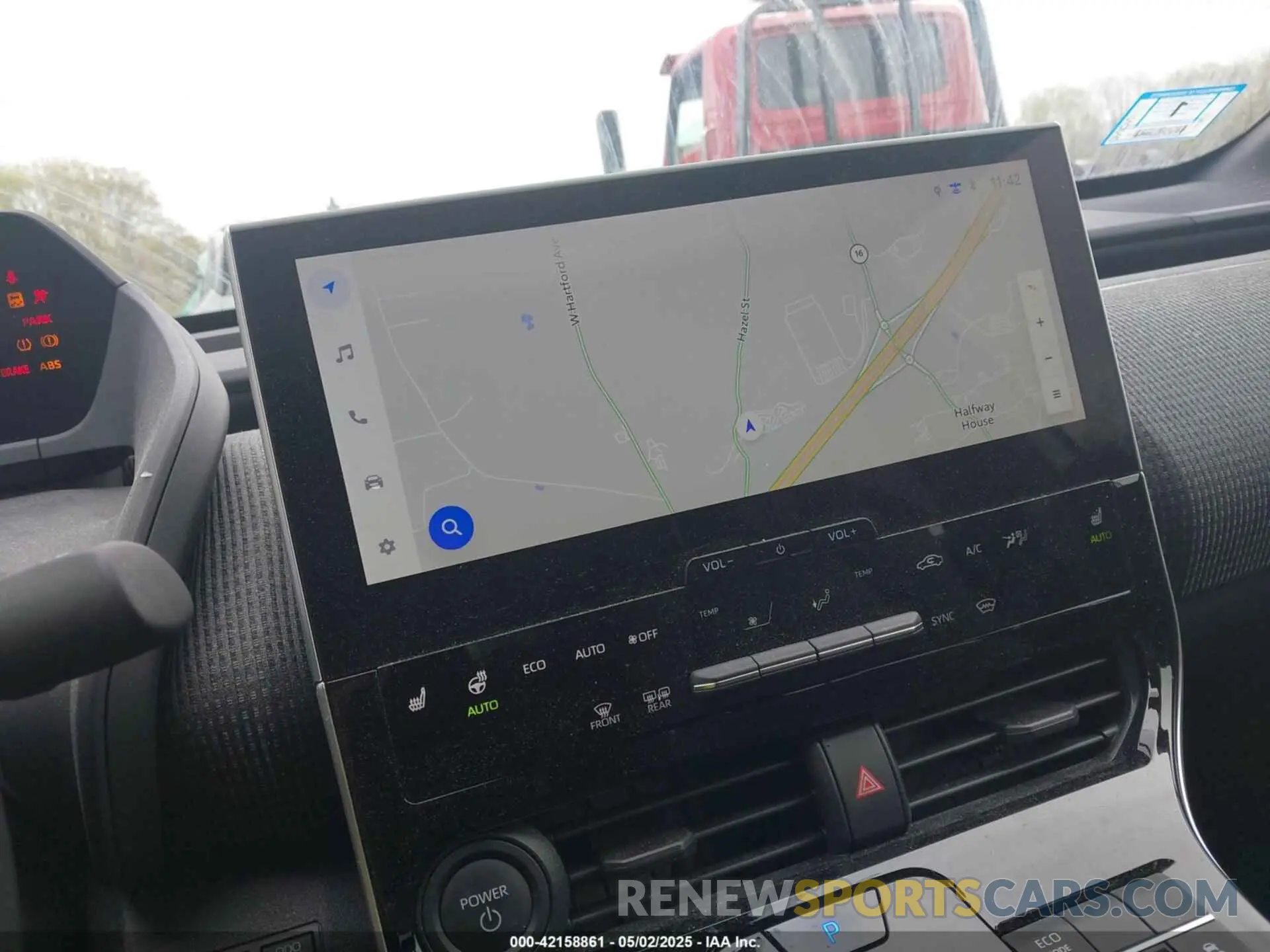 19 fotografías del automóvil dañado JTMABACA2RA070129 TOYOTA BZ4X 2024