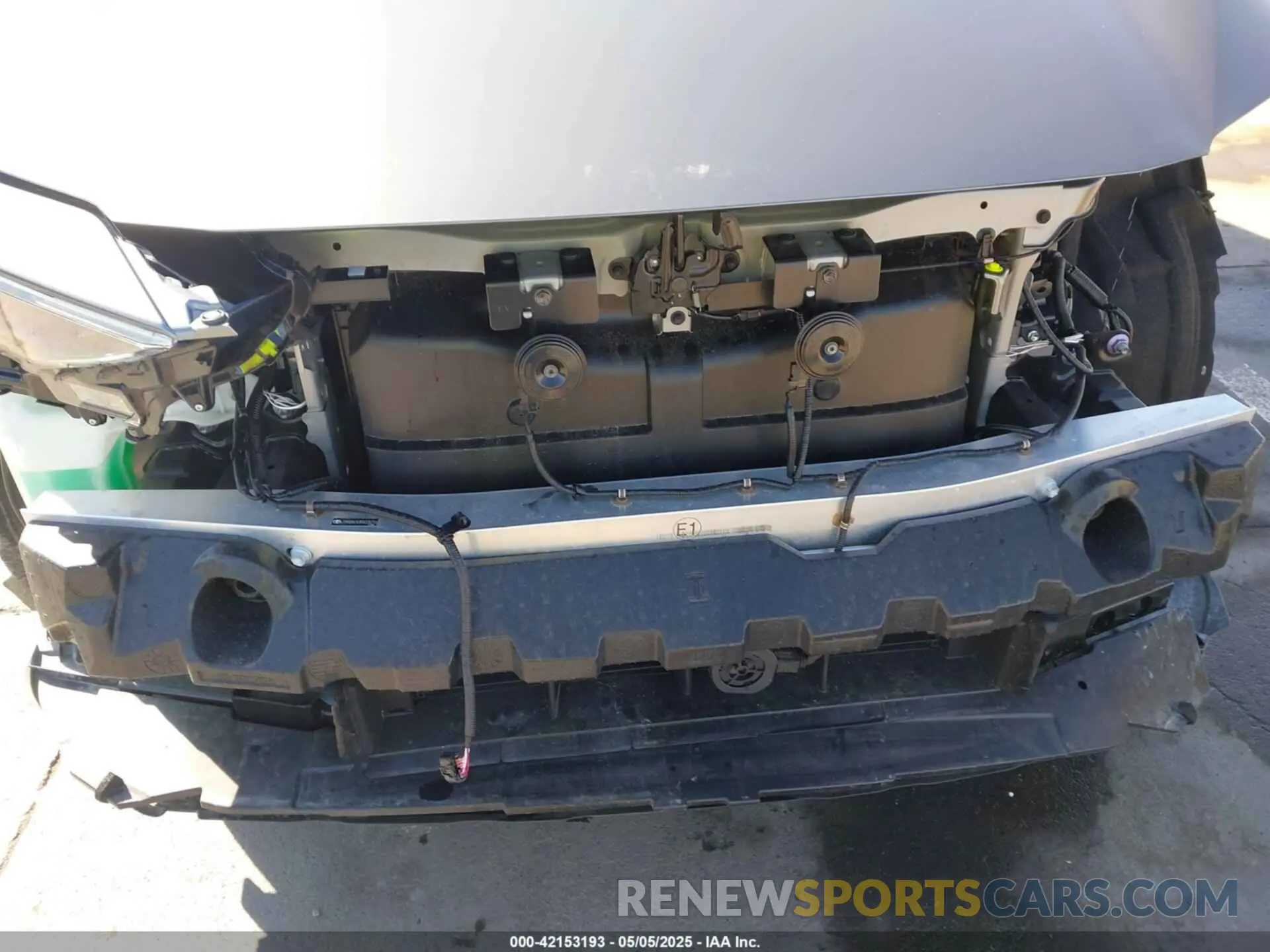 6 fotografías del automóvil dañado JTMABACA3RA076716 TOYOTA BZ4X 2024