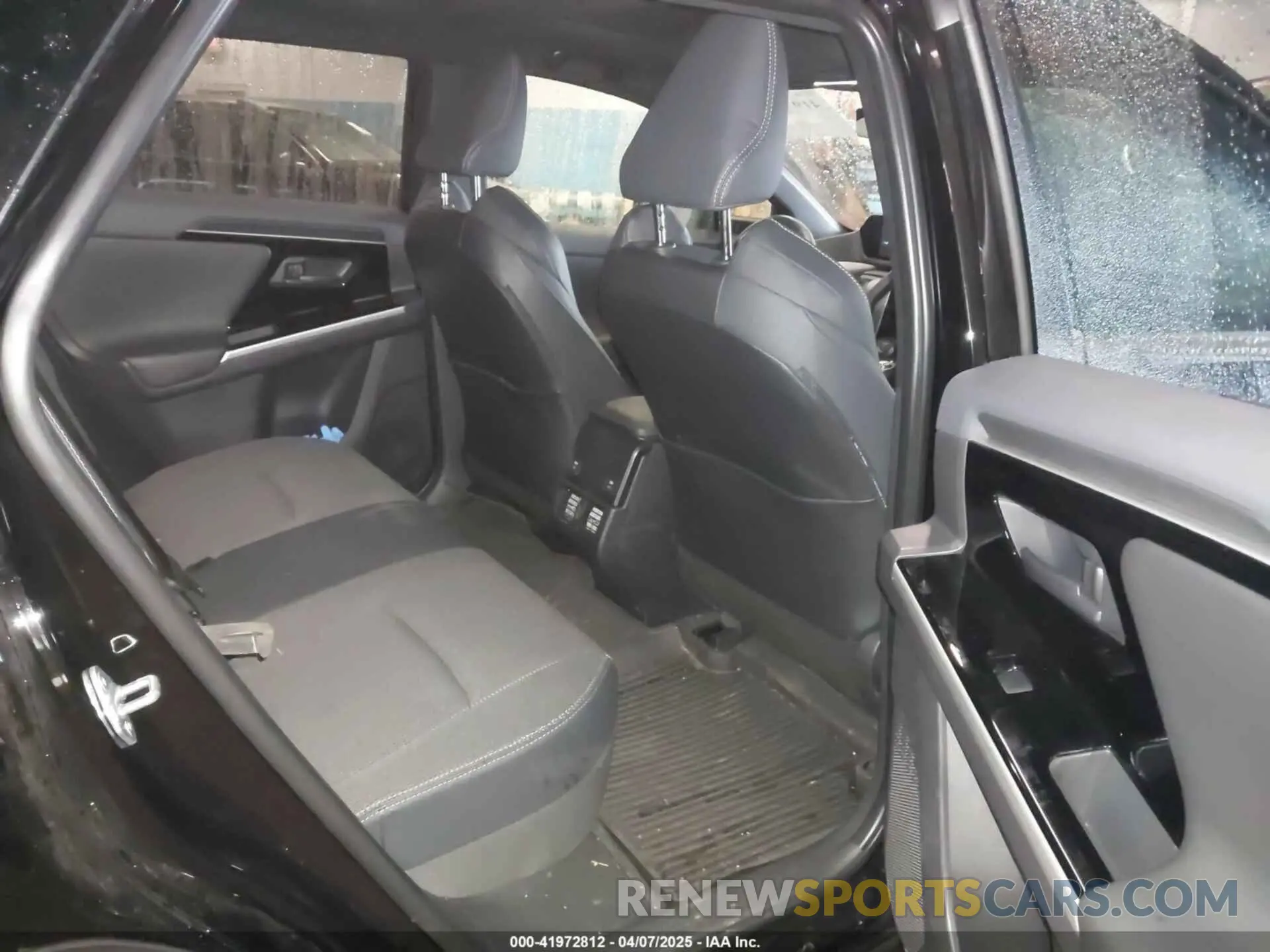 8 fotografías del automóvil dañado JTMABACA3RA079955 TOYOTA BZ4X 2024
