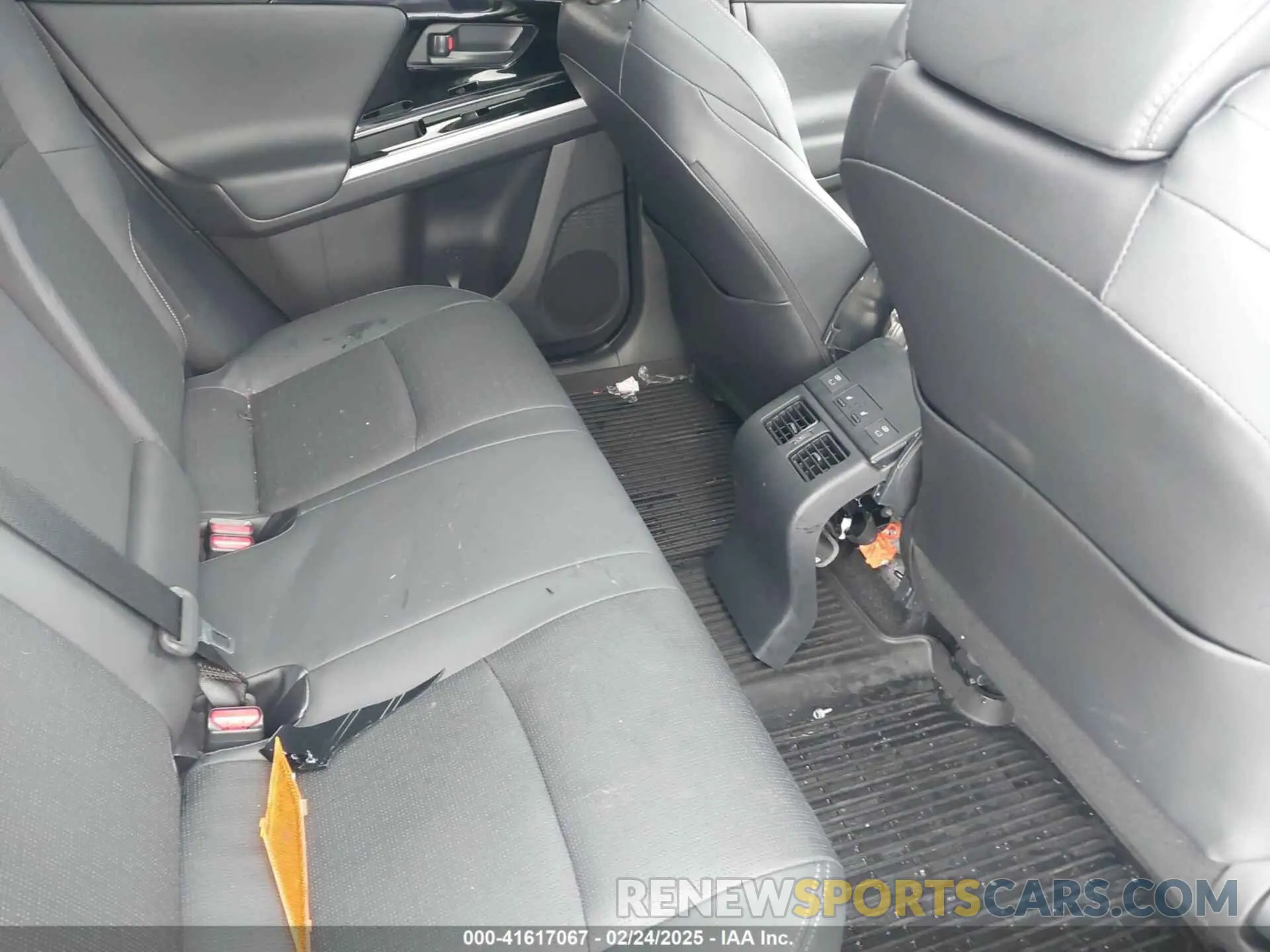 8 fotografías del automóvil dañado JTMABACA5RA077723 TOYOTA BZ4X 2024