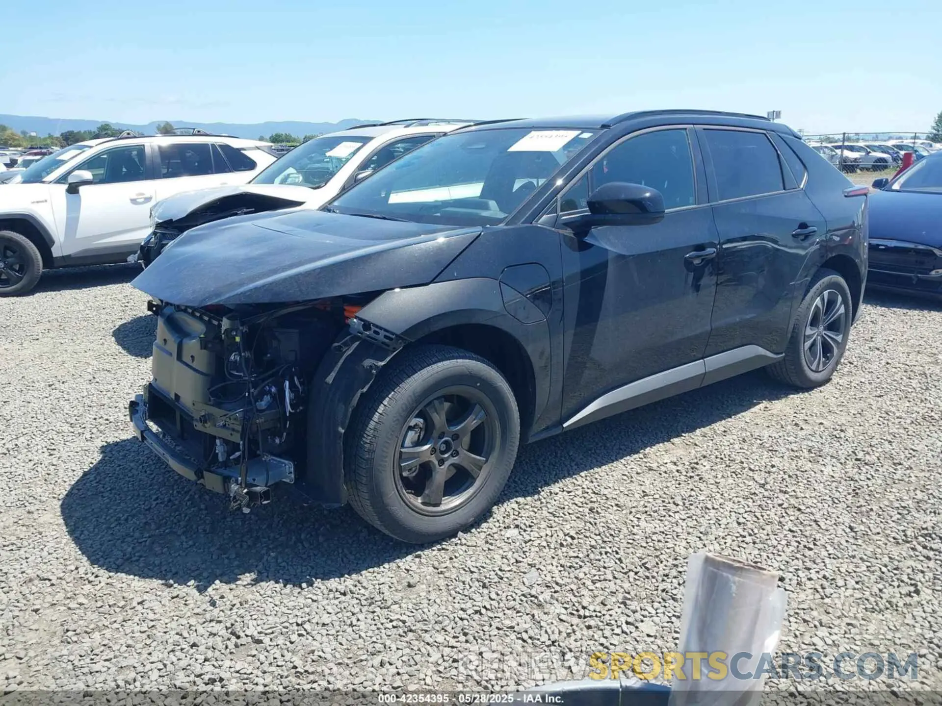 2 fotografías del automóvil dañado JTMABACA6RA066066 TOYOTA BZ4X 2024