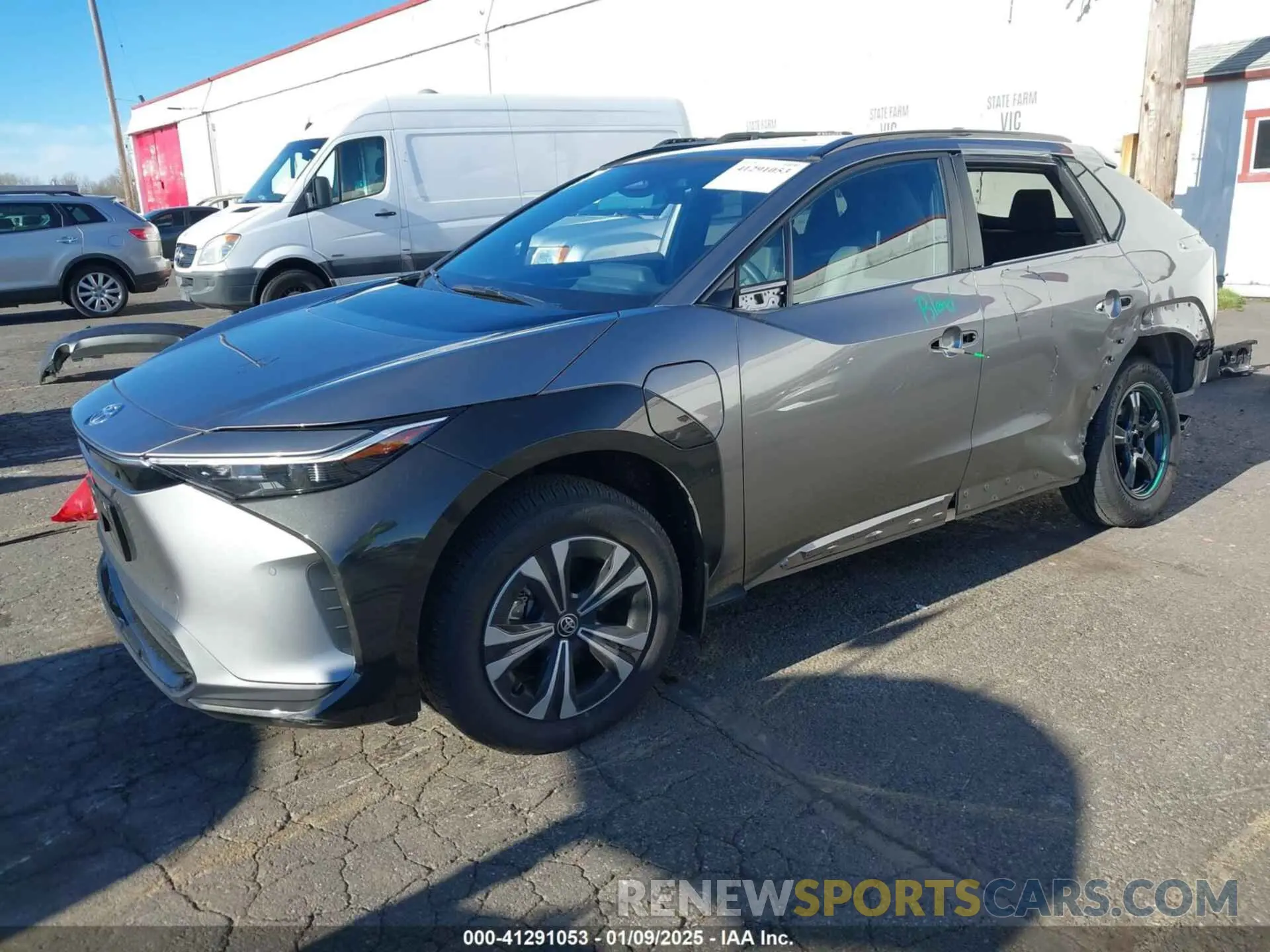 2 fotografías del automóvil dañado JTMABACA6RA075432 TOYOTA BZ4X 2024