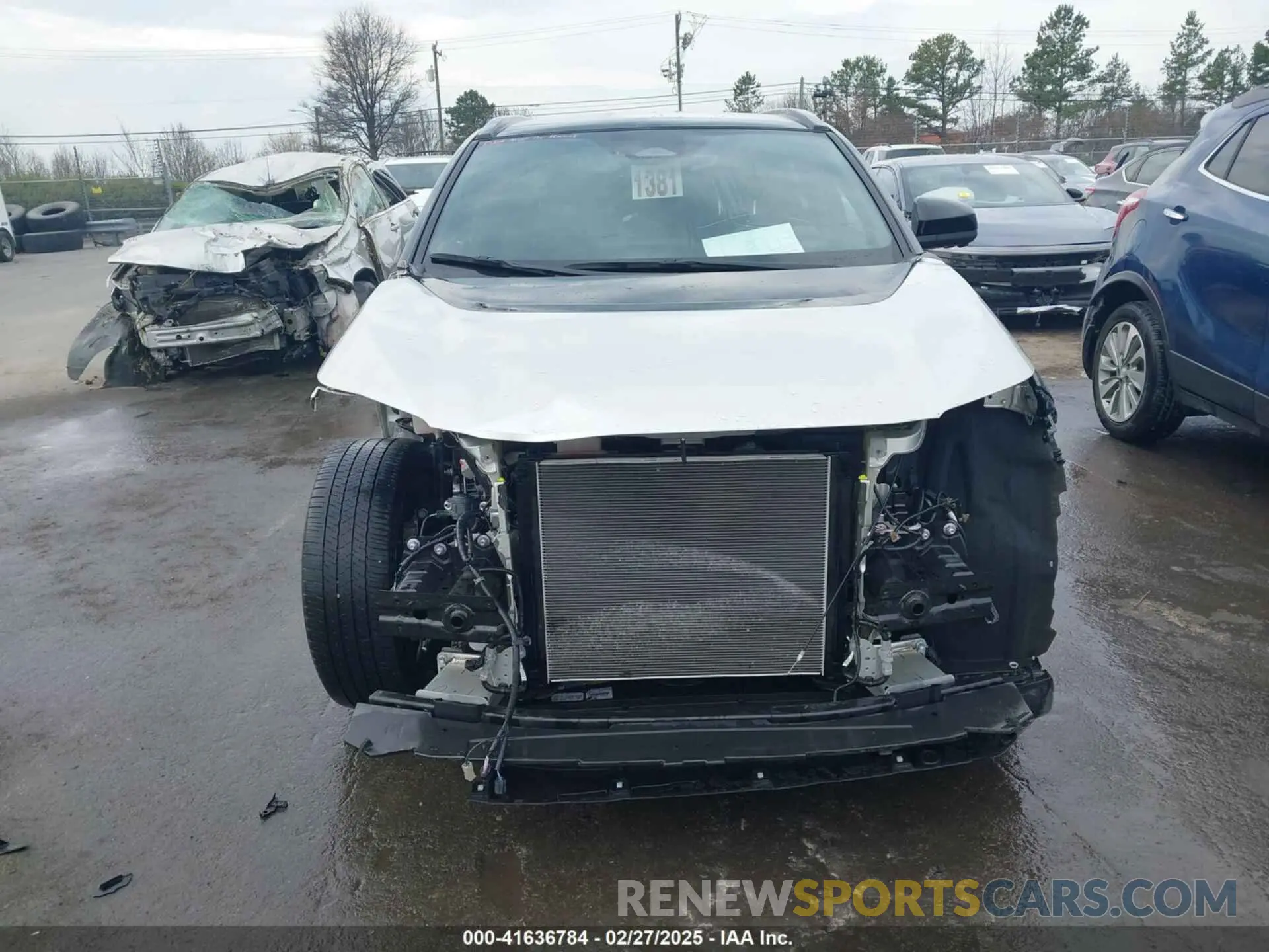 12 fotografías del automóvil dañado JTMABACA8RA052508 TOYOTA BZ4X 2024