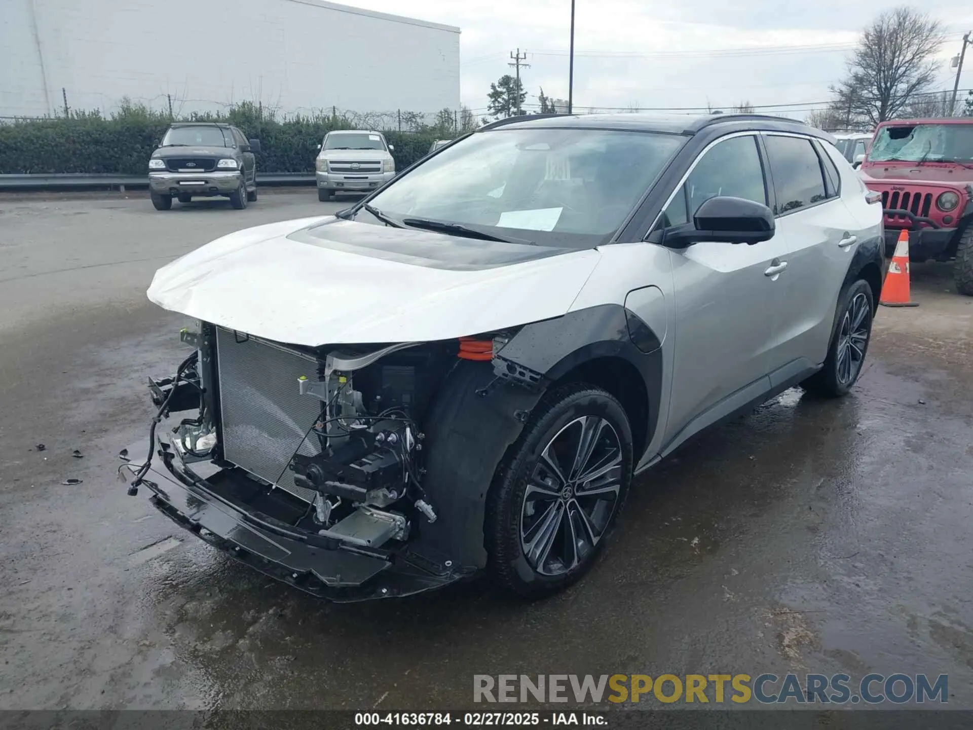 2 fotografías del automóvil dañado JTMABACA8RA052508 TOYOTA BZ4X 2024